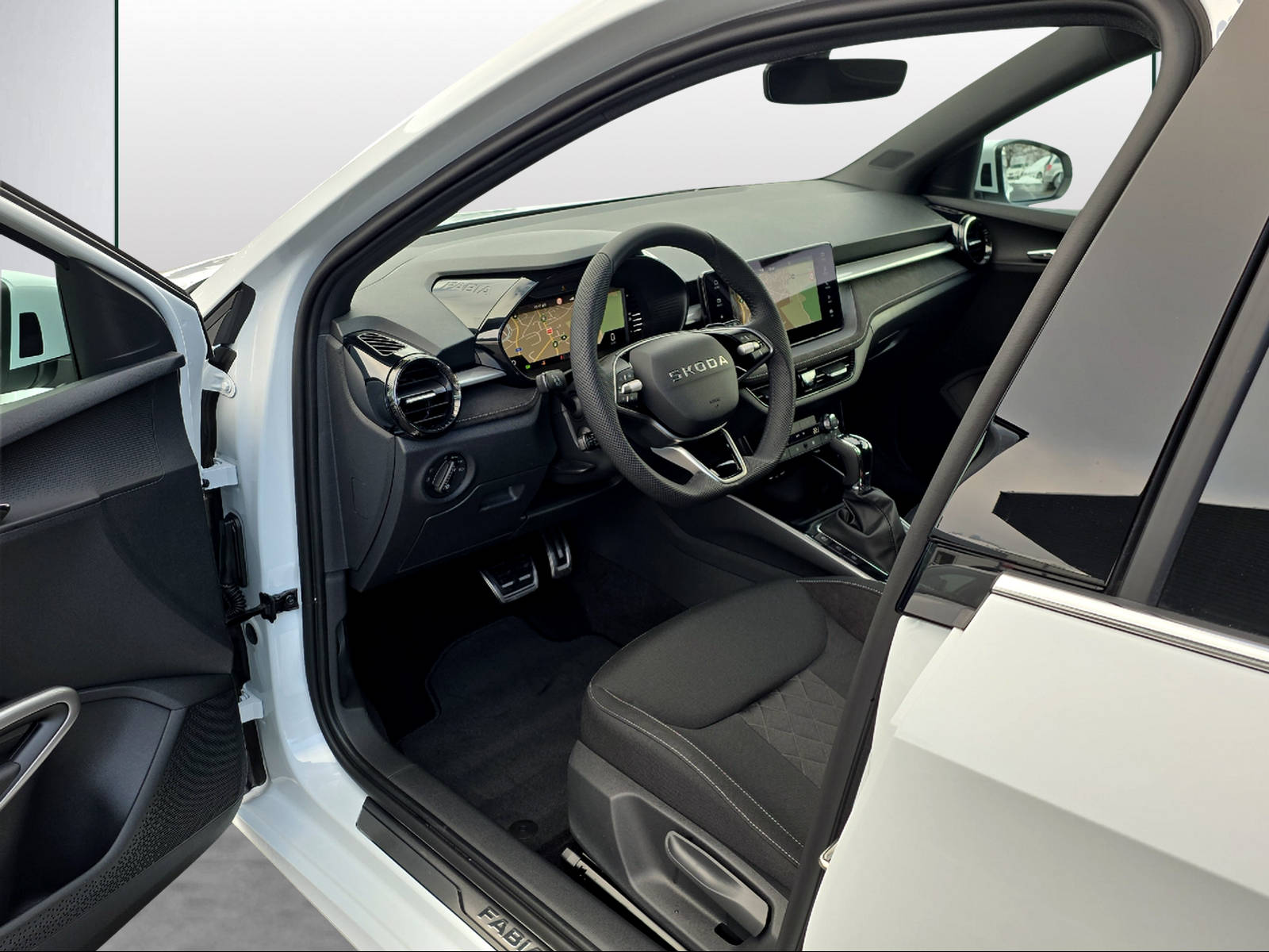 SKODA Fabia 1.0 TSI Dynamic DSG-image-5