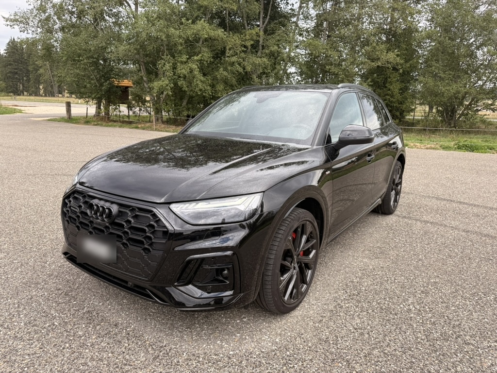 AUDI Q5 40 TDI Black Edition quattro S-tronic-image-0