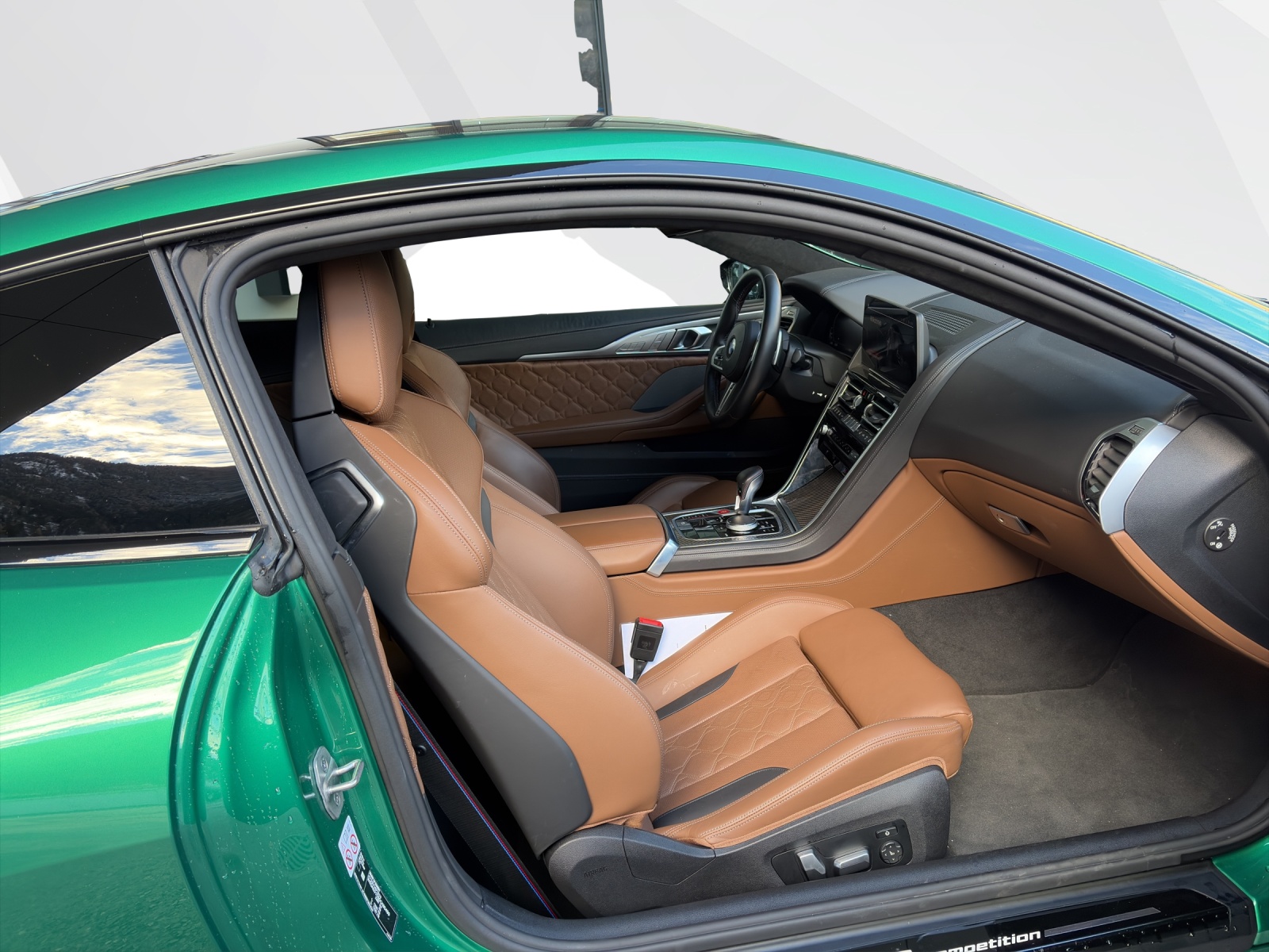 BMW M8 Competition xDrive Coupé-image-14