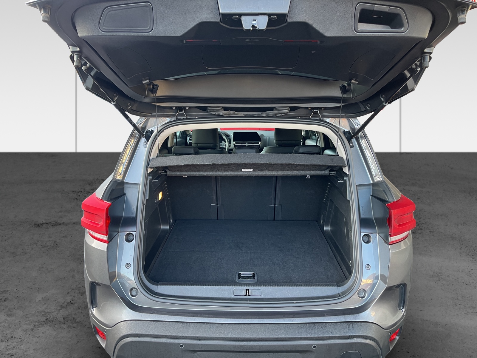 CITROEN C5 Aircross 1.6 PHEV Swiss Edition-image-11
