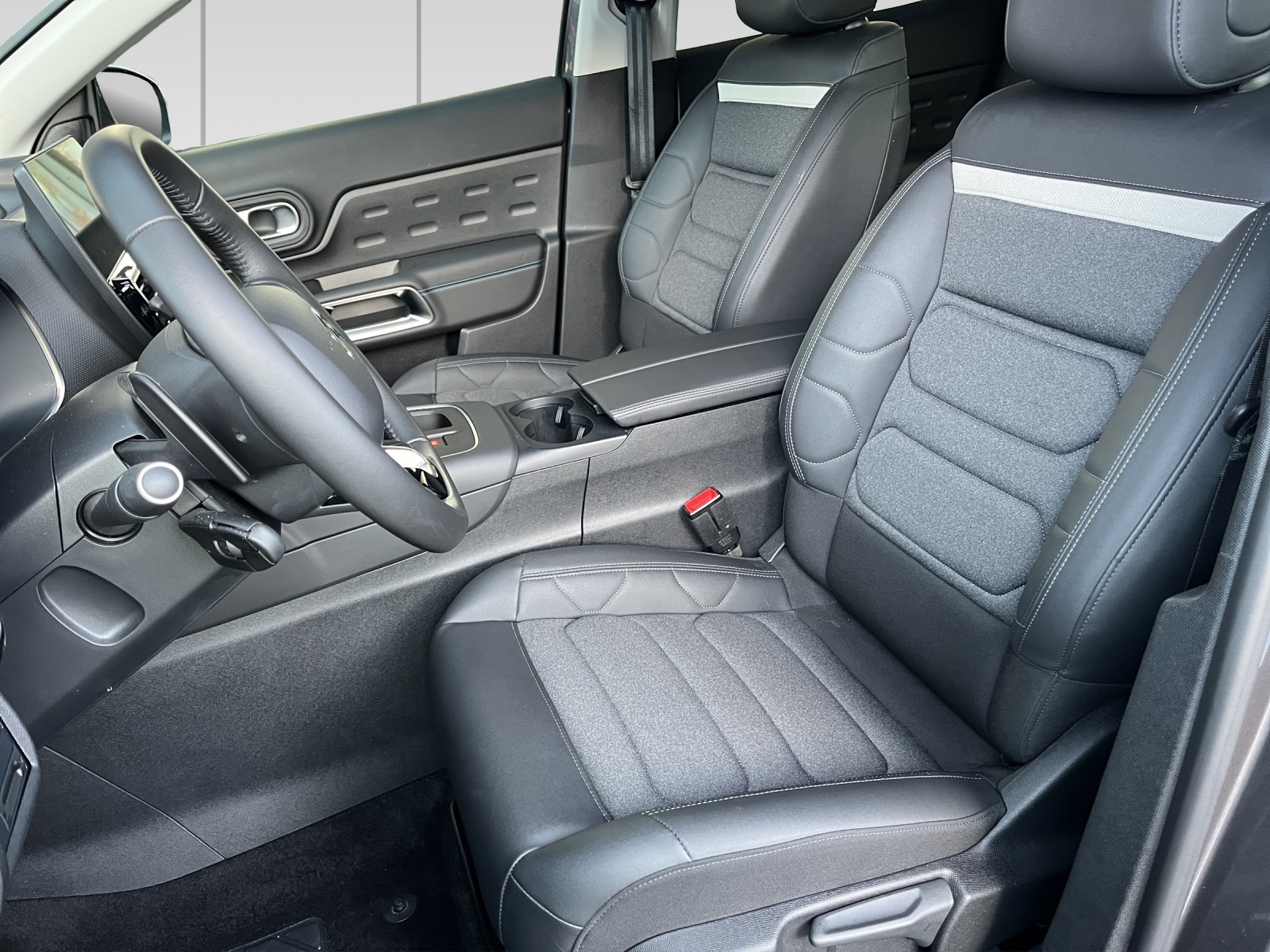 CITROEN C5 Aircross 1.6 PHEV Swiss Edition-image-6