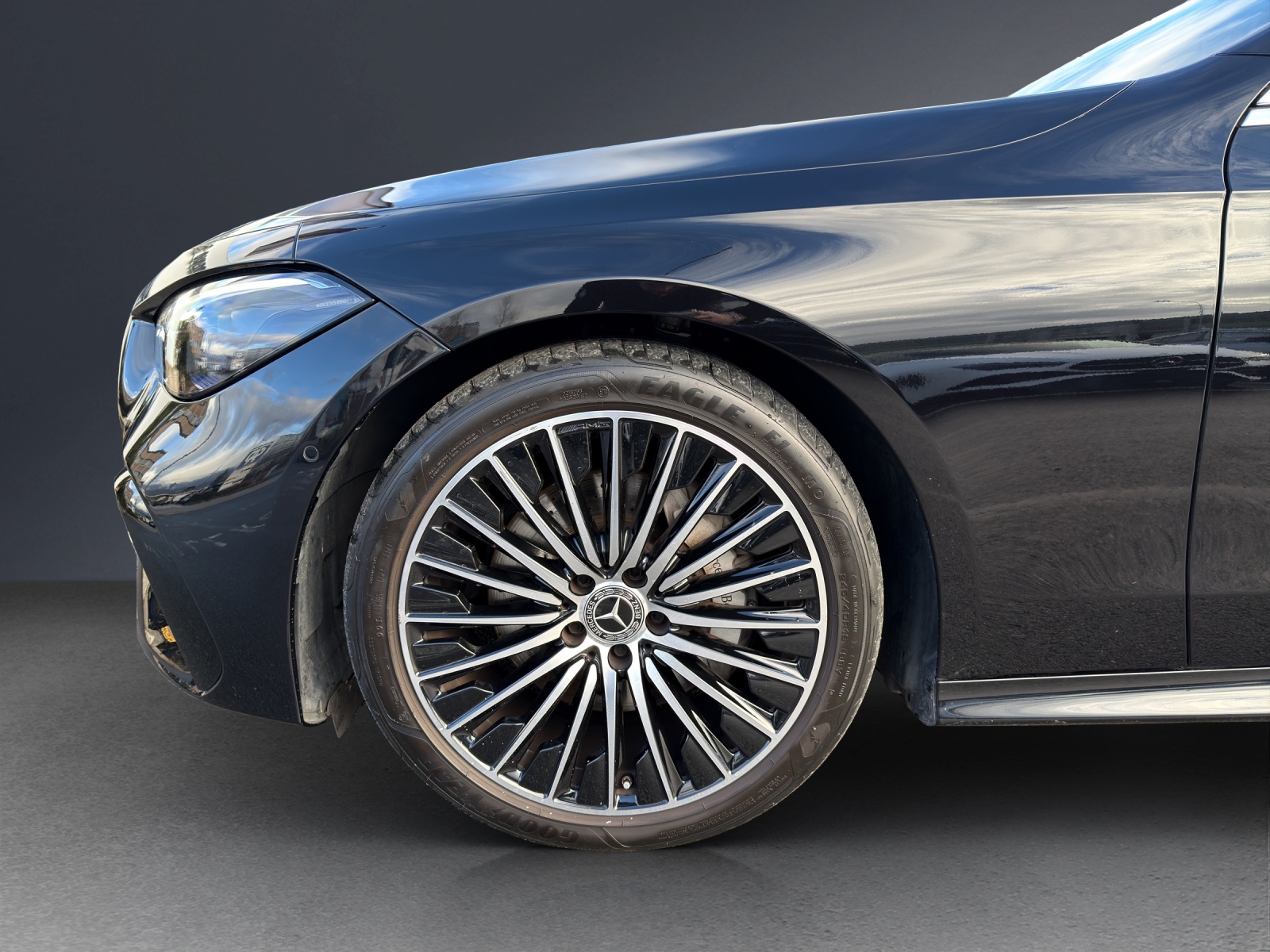 MERCEDES-BENZ CLE 300 Cabrio 4Matic 9G-Tronic-image-9