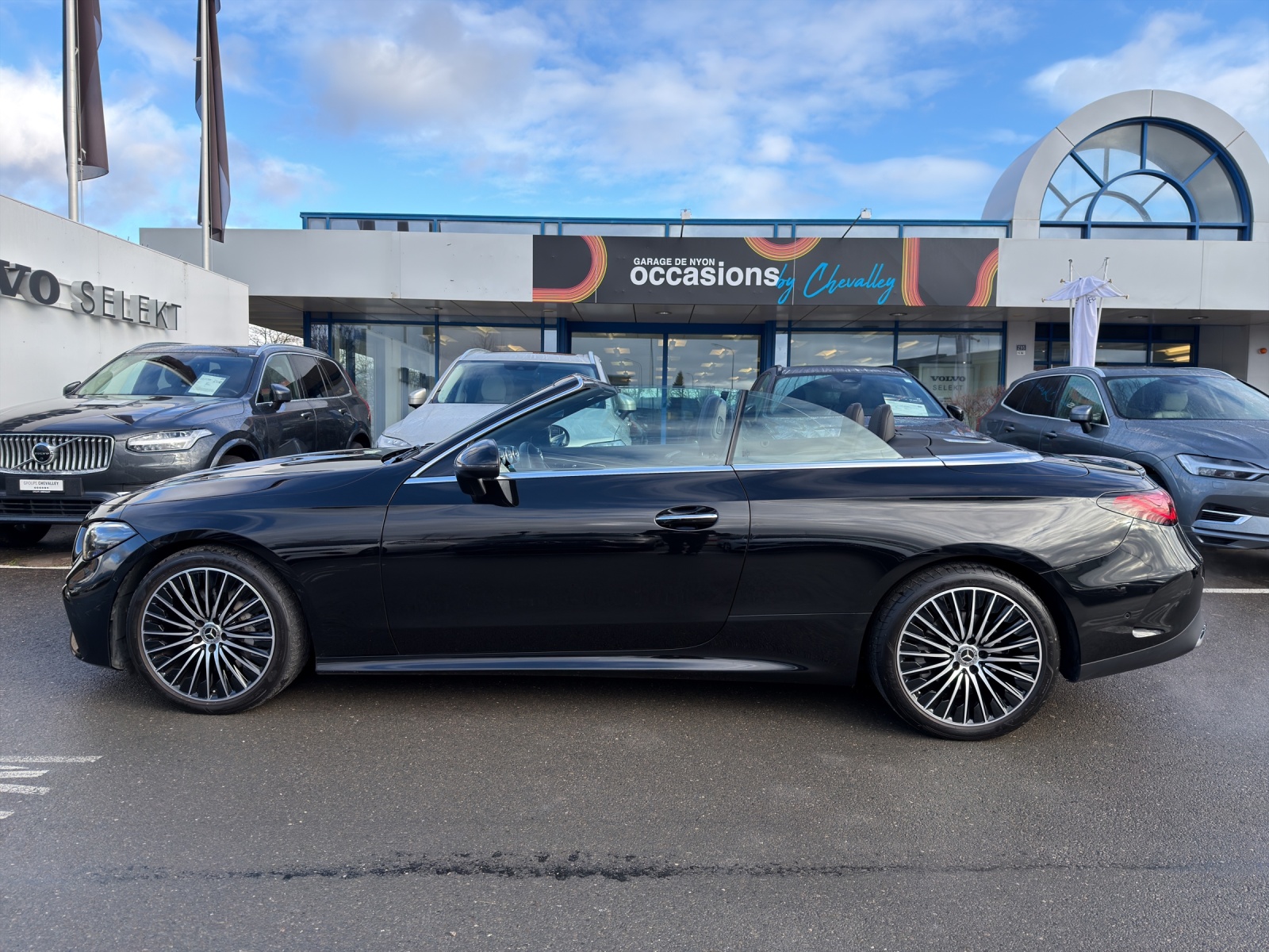 MERCEDES-BENZ CLE 300 Cabrio 4Matic 9G-Tronic-image-18