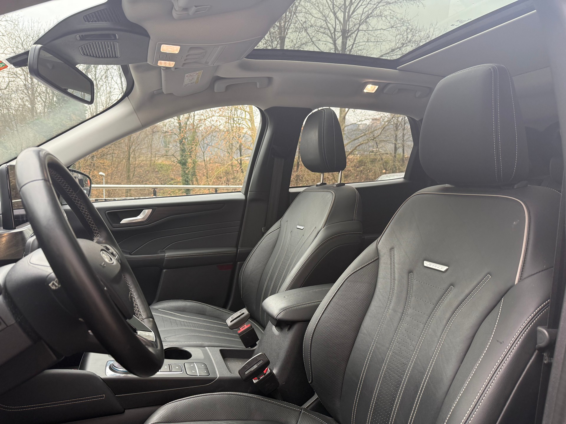 FORD Kuga 2.5 FHEV Vignale FWD-image-7