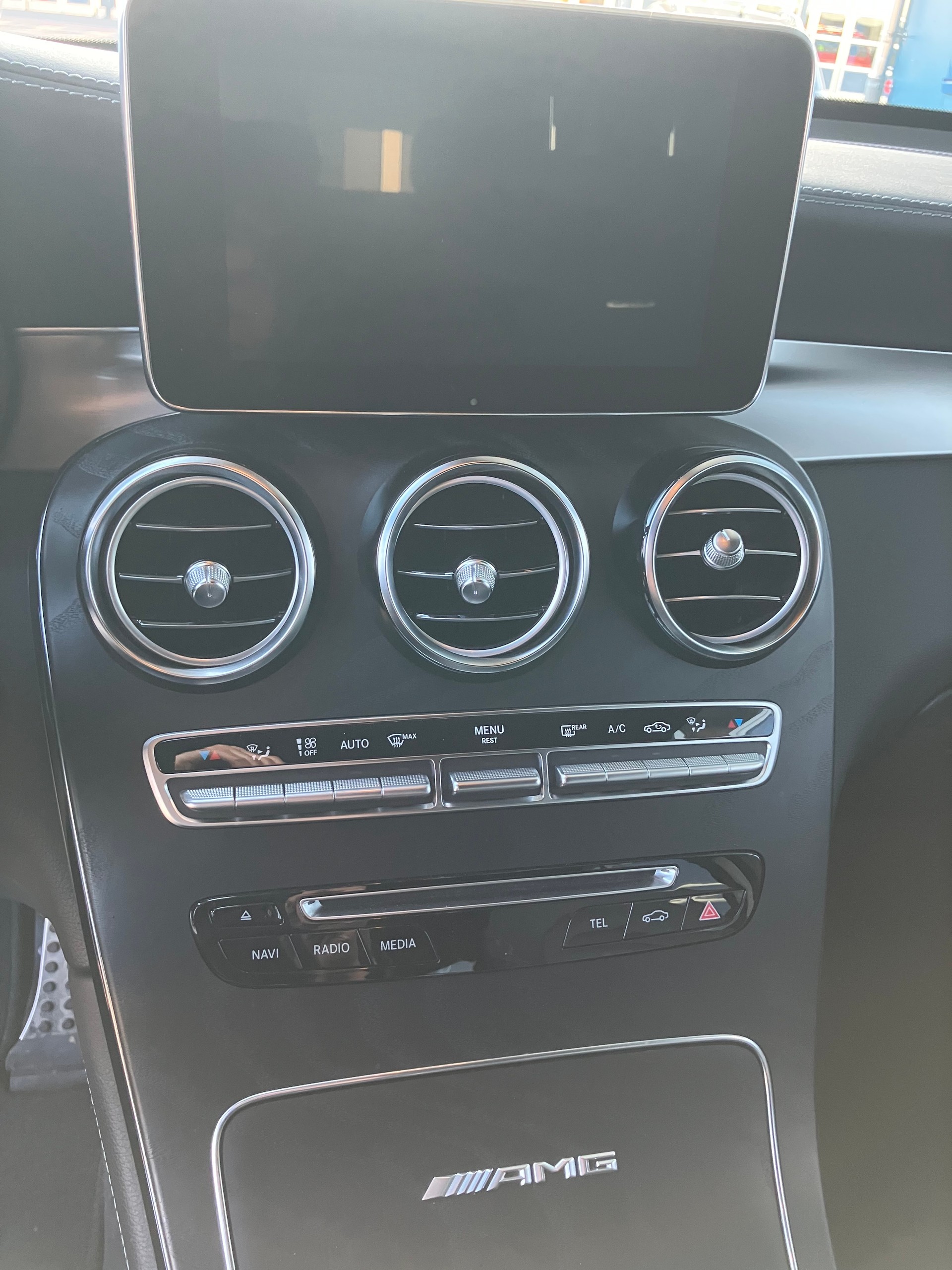 MERCEDES-BENZ GLC 63 S AMG 4Matic+ 9G-Tronic-image-8