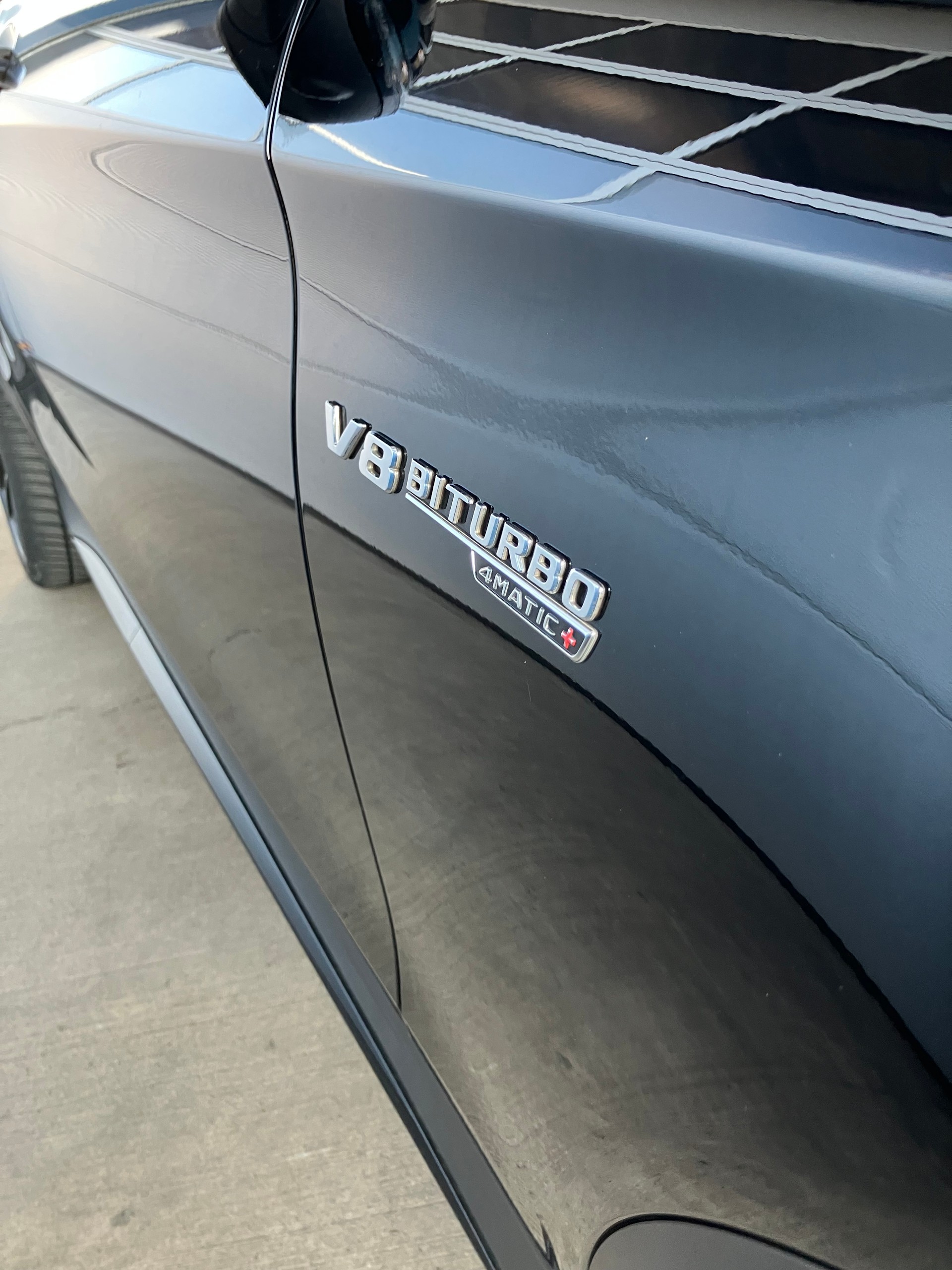 MERCEDES-BENZ GLC 63 S AMG 4Matic+ 9G-Tronic-image-3