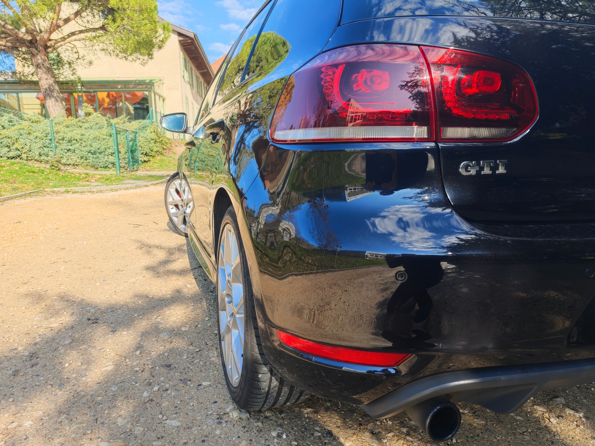 VW Golf 2.0 TSI GTI Edition 35 DSG-image-18