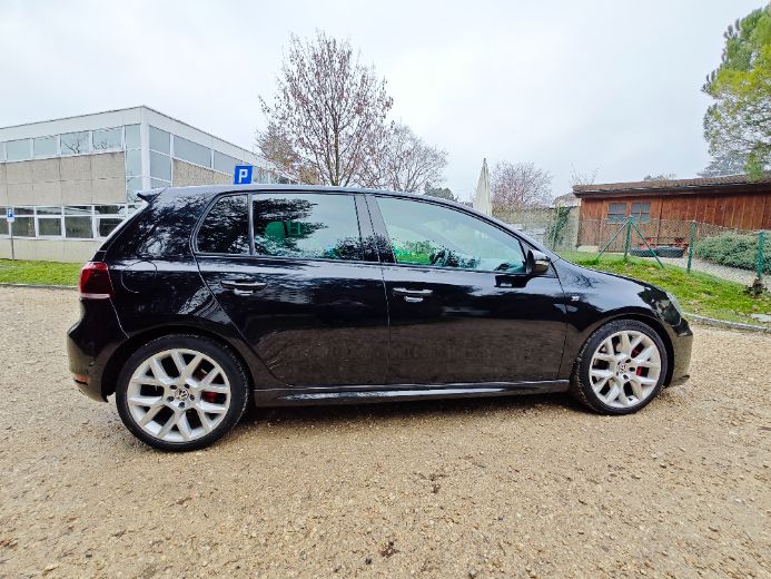 VW Golf 2.0 TSI GTI Edition 35 DSG-image-6