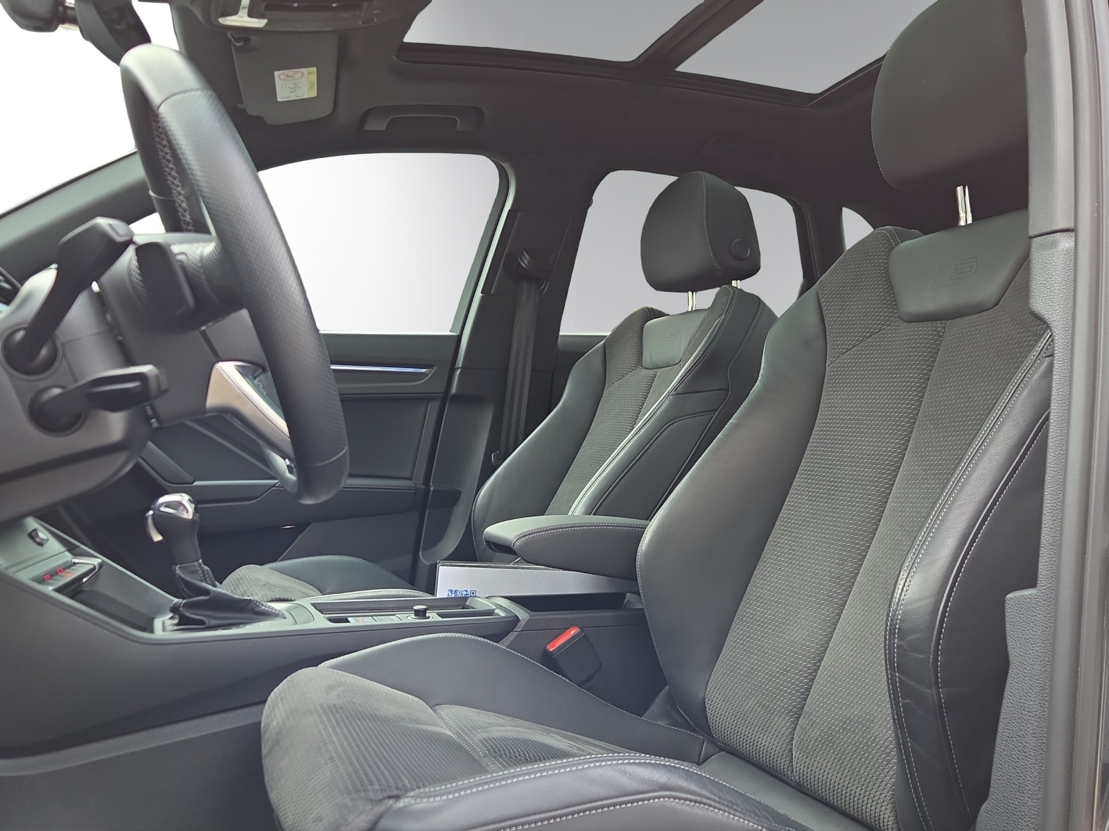 Image AUDI Q3 Q3 35 TFSI S line Attraction S-tronic