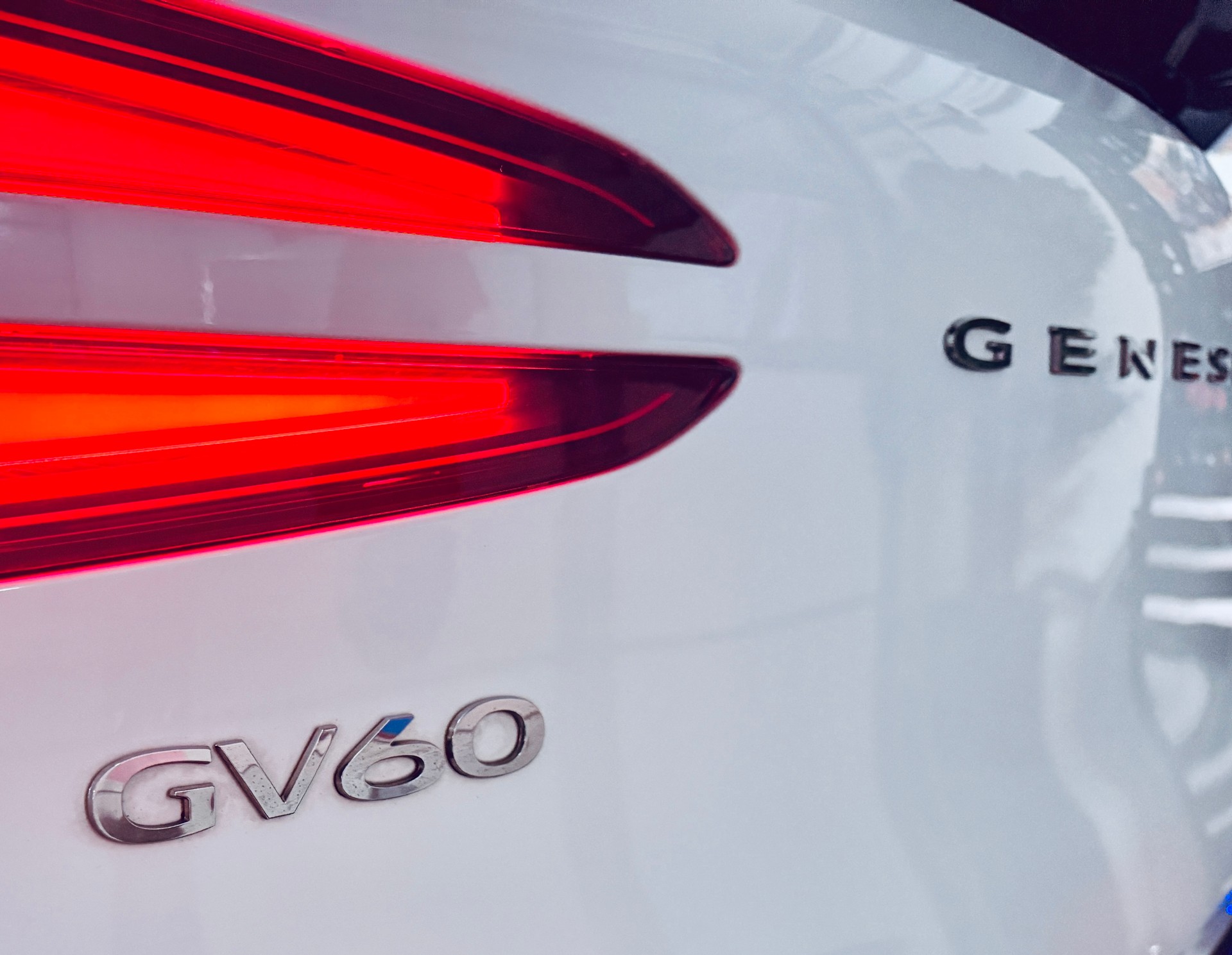 GENESIS GV60 77.4 kWh Premium-image-9