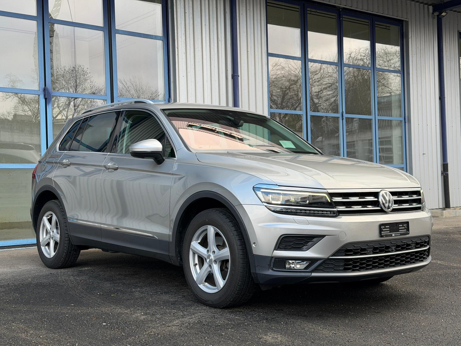 VW Tiguan 2.0 TDI SCR Highline 4Motion DSG-image-2