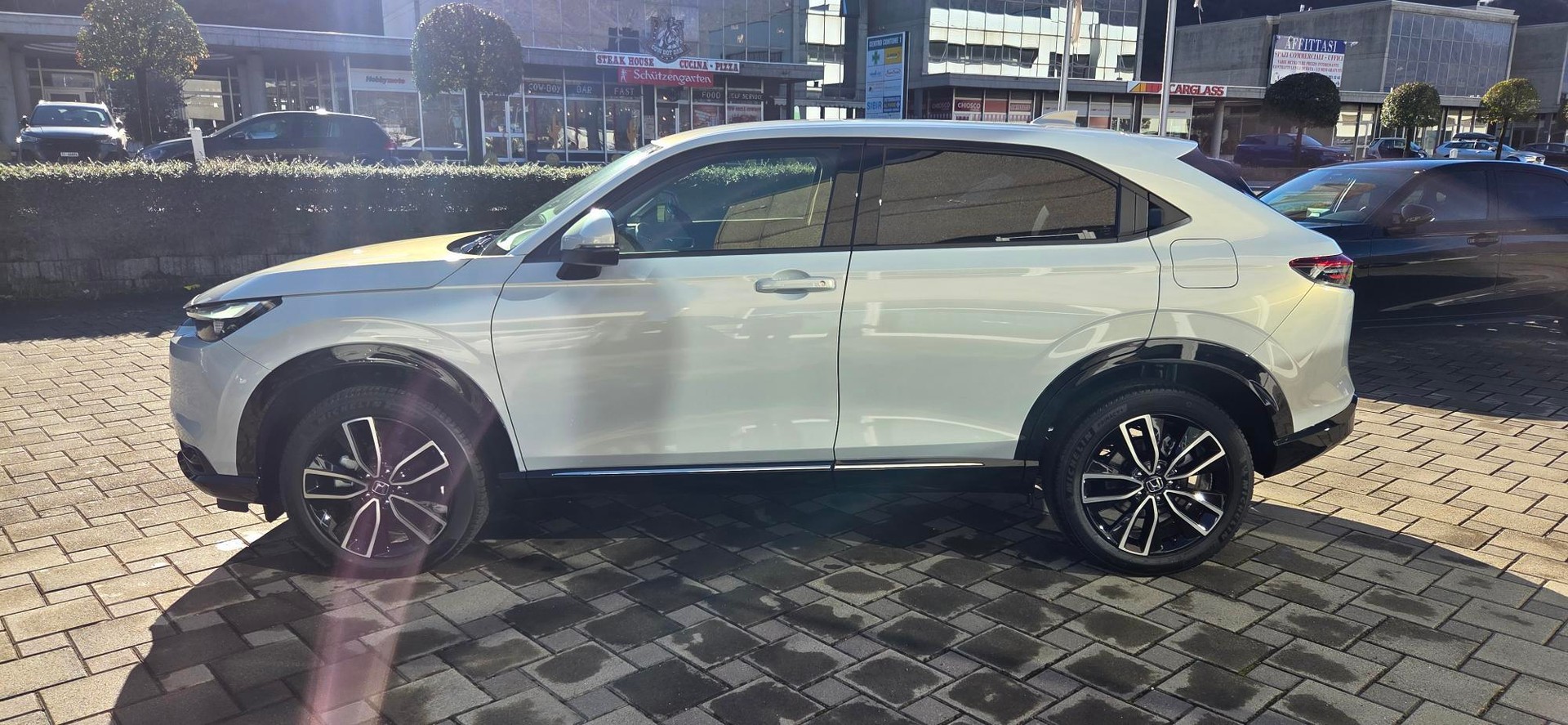 HONDA HR-V 1.5i-MMD Advance CVT-image-2