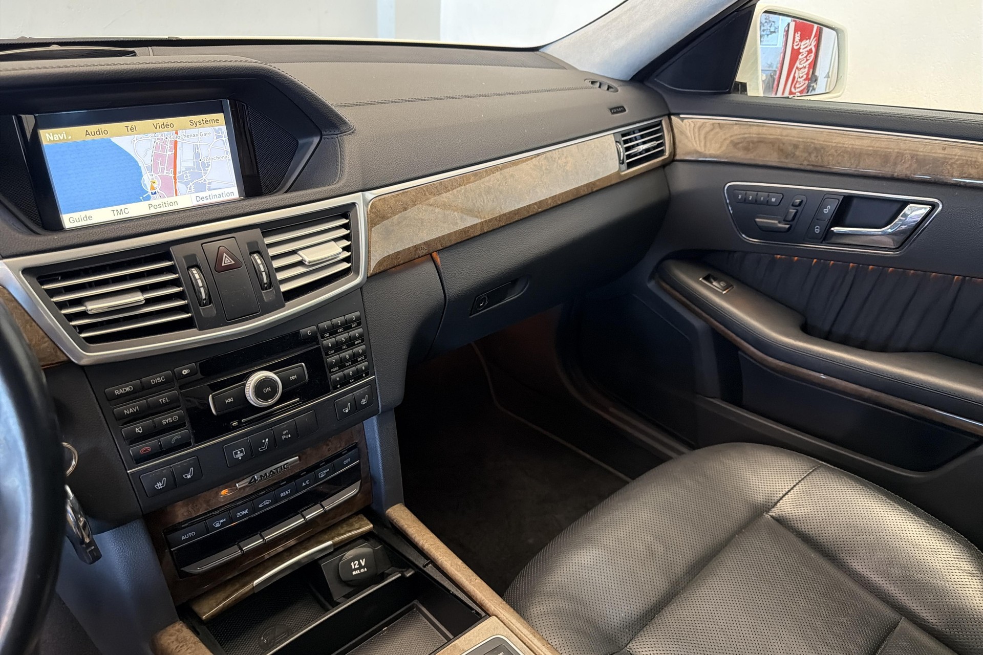 MERCEDES-BENZ E 500 Elégance 4Matic 7G-Tronic-image-14