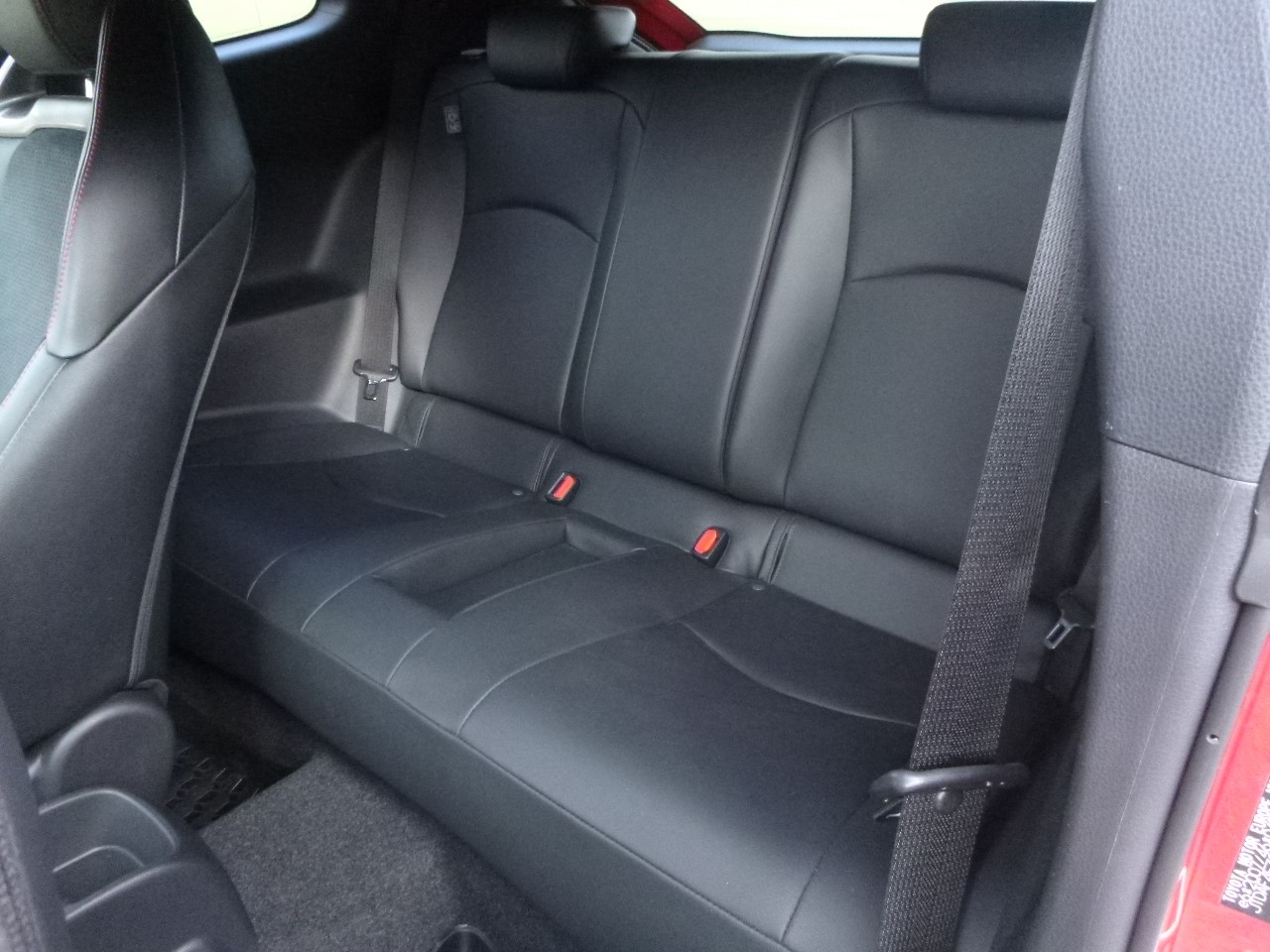 TOYOTA Yaris 1.6 GR Sport-image-15