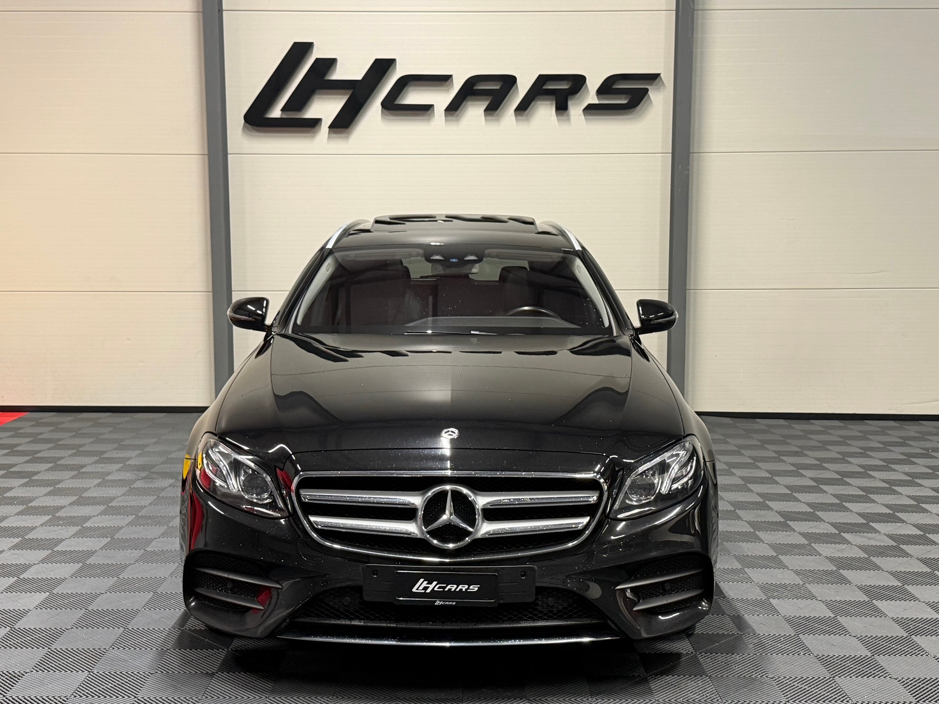 MERCEDES-BENZ E 400 d AMG Line 4matic Kombi-image-6