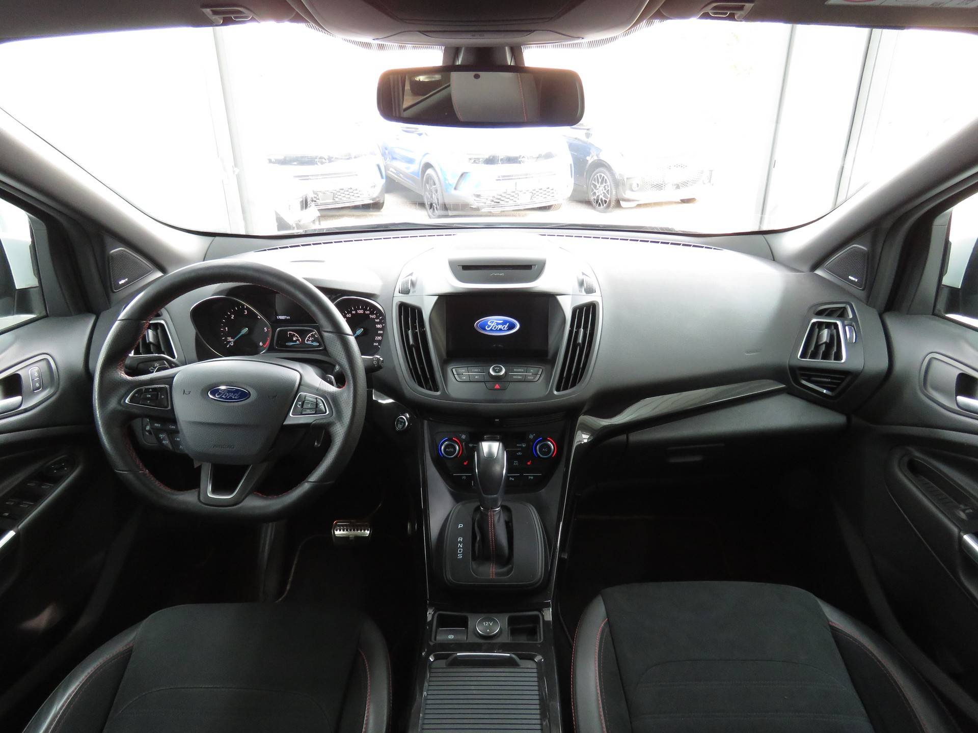 FORD Kuga 2.0 TDCi ST Line High 4WD PowerShift (Automat)-image-15