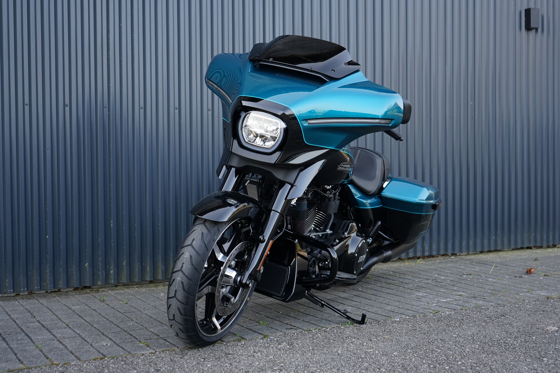HARLEY-DAVIDSON FLHX Street Glide 117-showroom-element-2