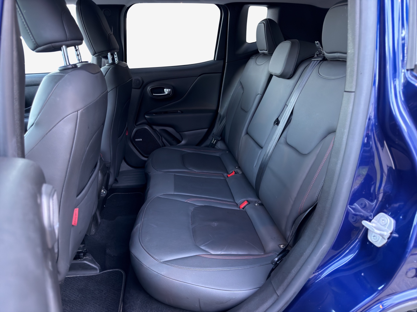 JEEP Renegade 1.3 T PHEV Trailhawk AWD-image-11