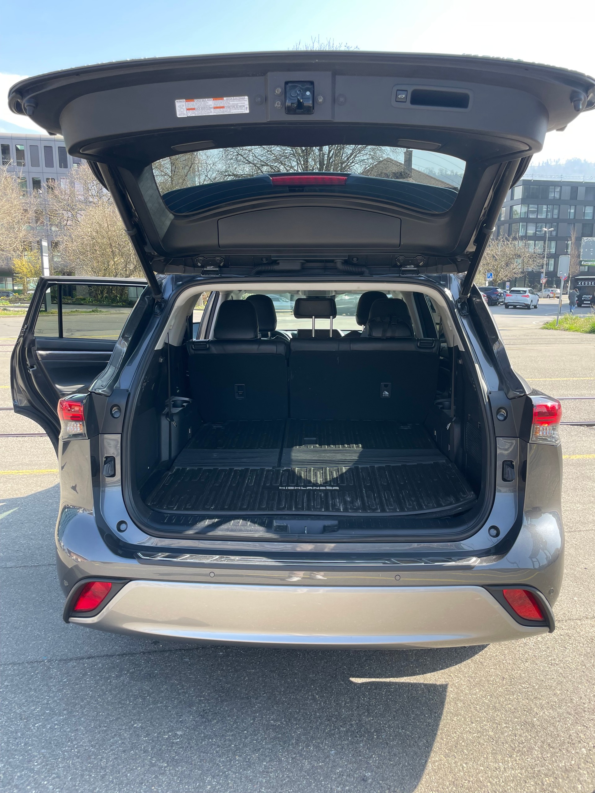 TOYOTA Highlander 2.5 HSD Premium e-CVT-image-10