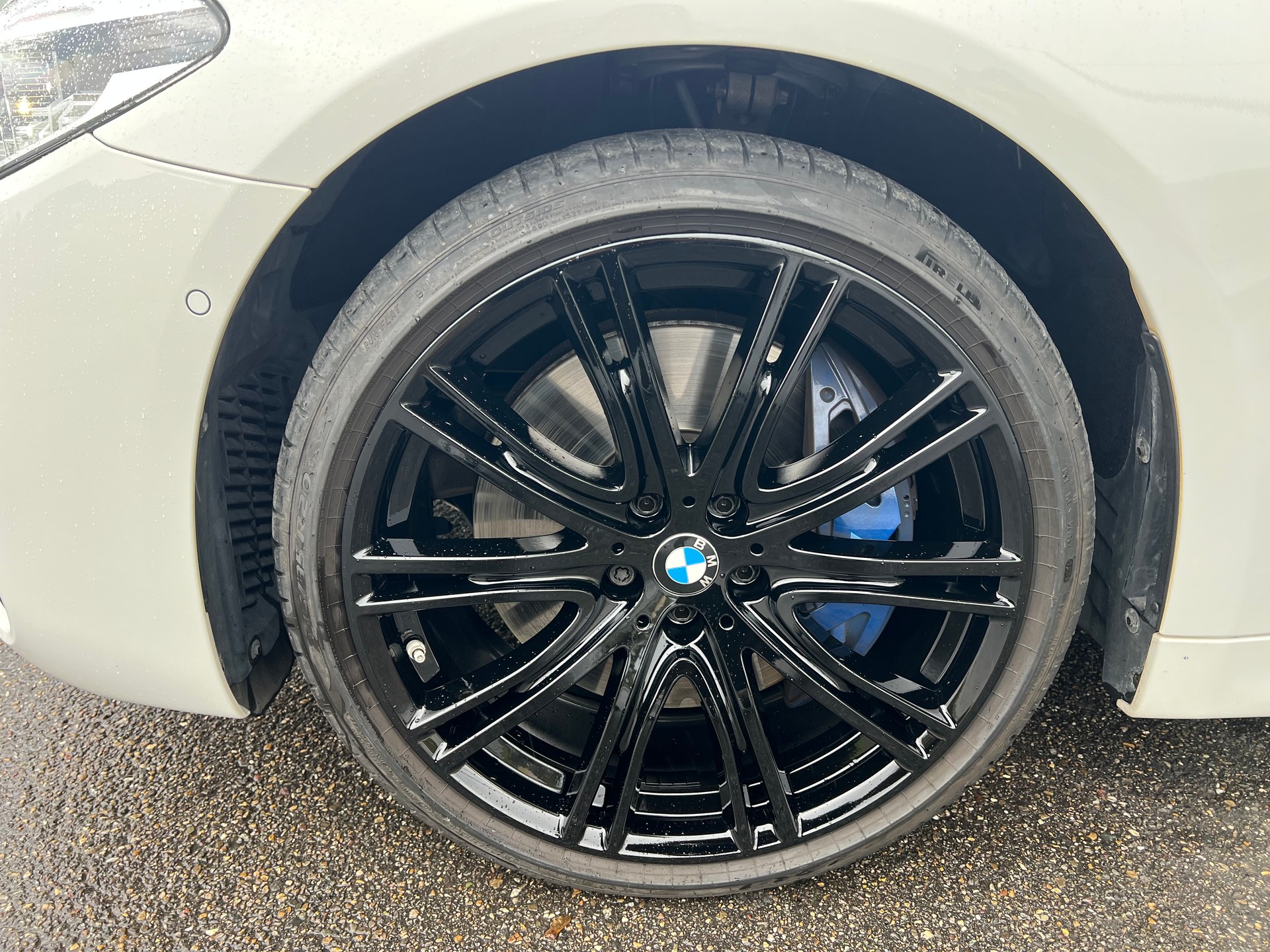 BMW 540d xDrive Touring-M Sportpaket- Steptronic--360°Kamera-image-28