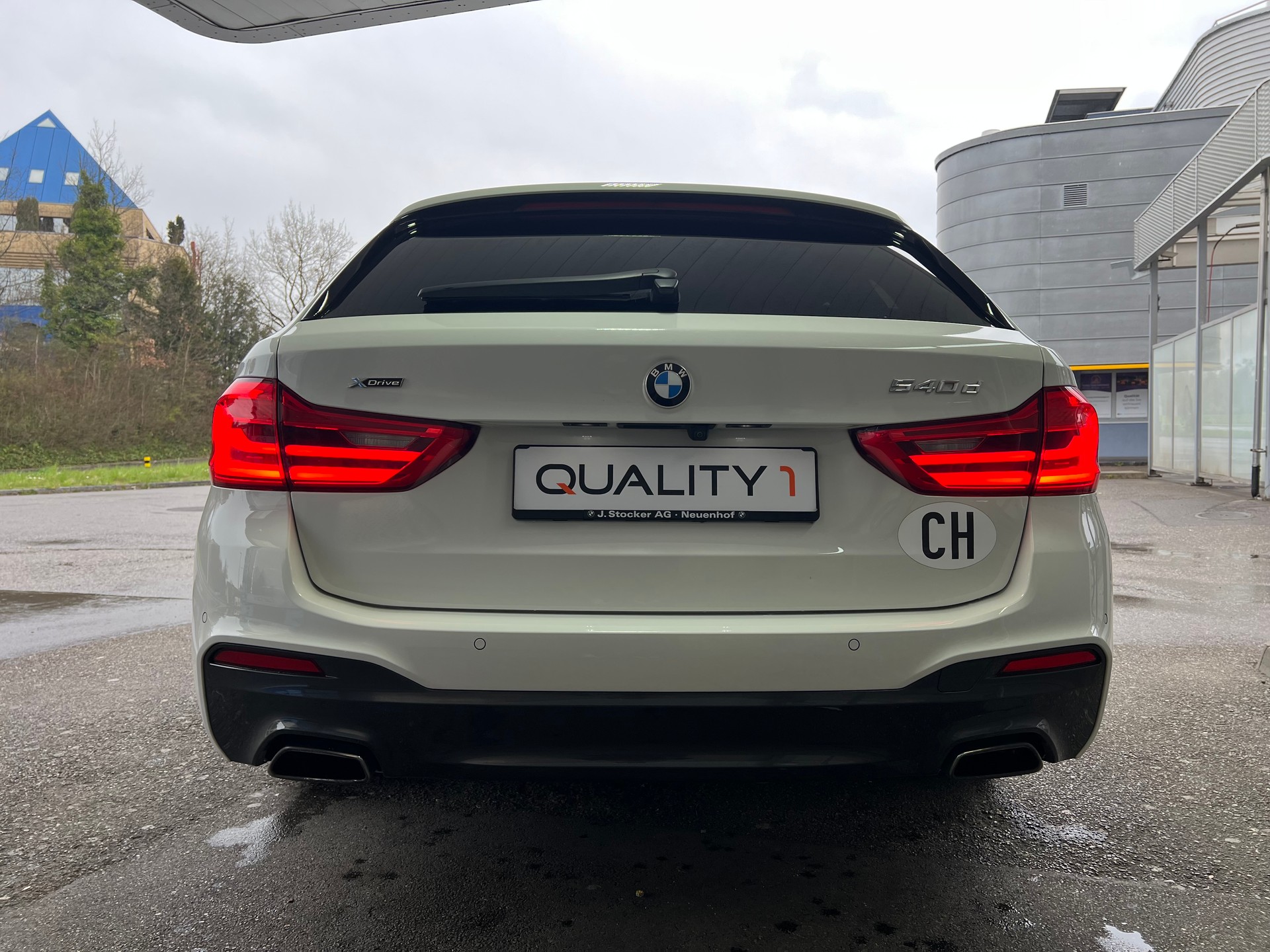 BMW 540d xDrive Touring-M Sportpaket- Steptronic--360°Kamera-image-9