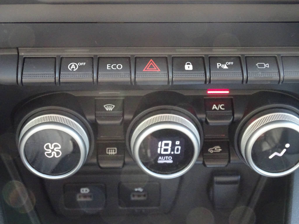 DACIA Duster 1.3 TCe 150 Extreme EDC-image-12