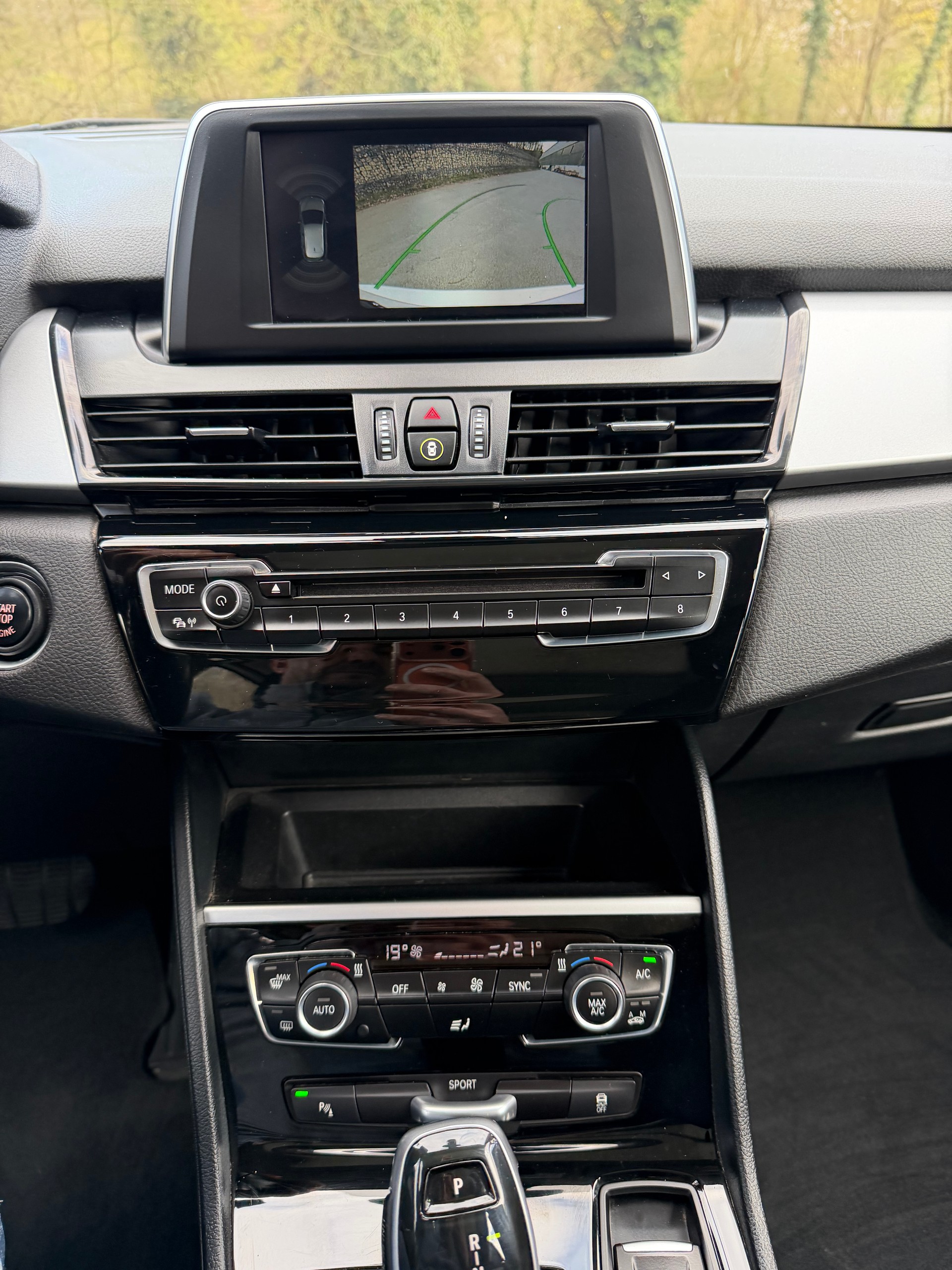 BMW 218i Active Tourer DKG-image-7