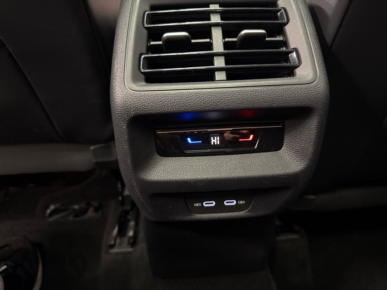 VW Tiguan 2.0 TSI R-Line 4Motion Black Edition-image-11