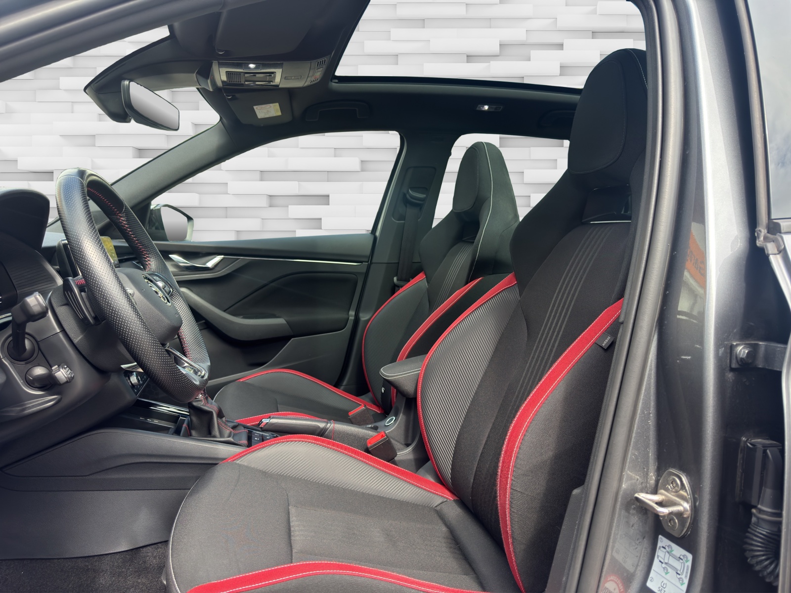 SKODA Scala 1.5 TSI ACT Monte Carlo DSG-image-9