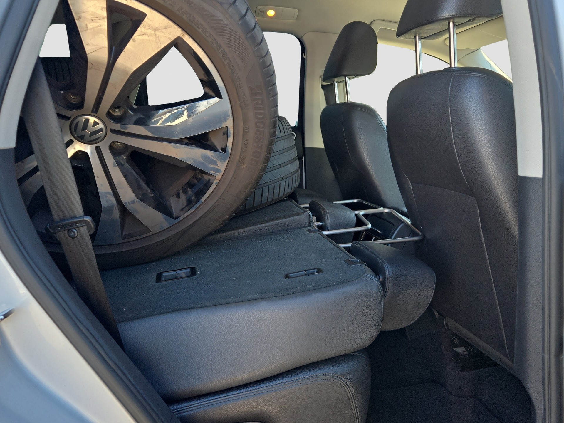 VW Touareg 3.0 TDI BlueMotion Technology Tiptronic-image-13