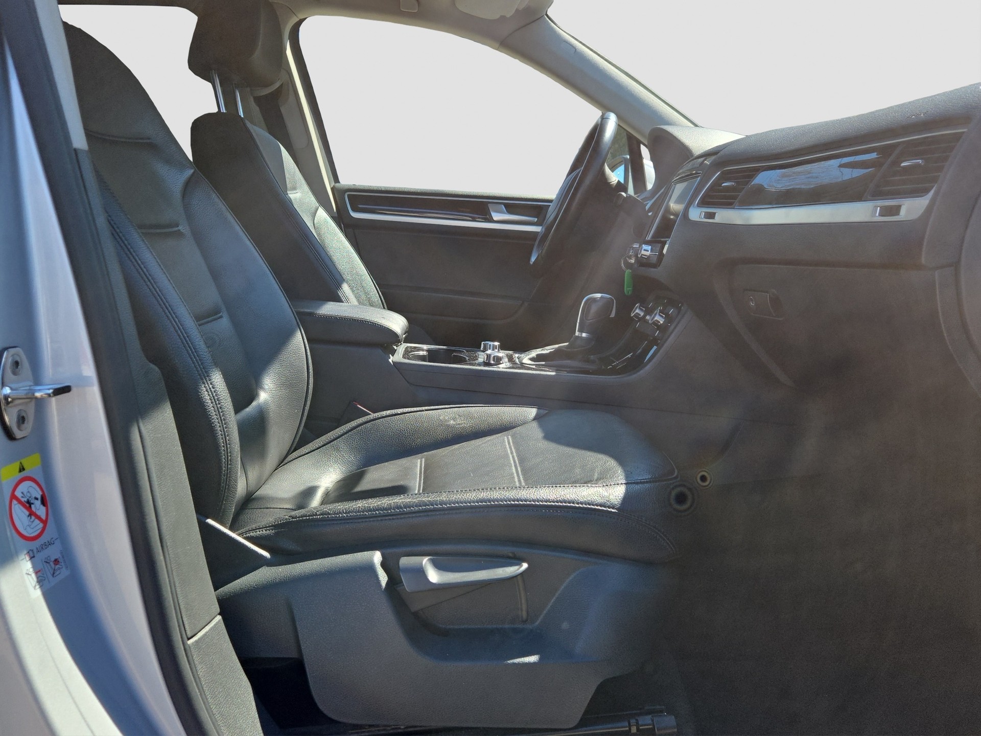 VW Touareg 3.0 TDI BlueMotion Technology Tiptronic-image-12
