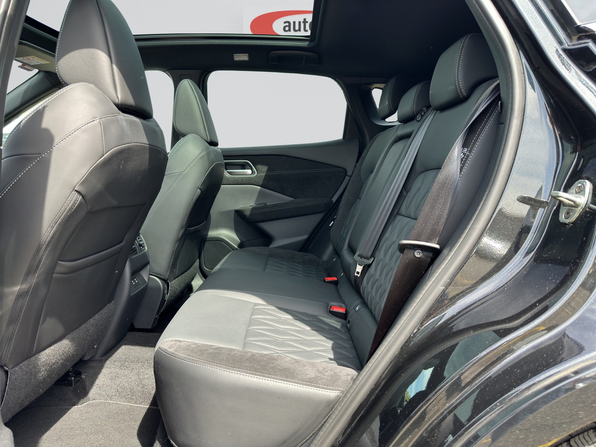 NISSAN Qashqai 1.3 DIG-T MHEV Tekna+ Xtronic-image-7