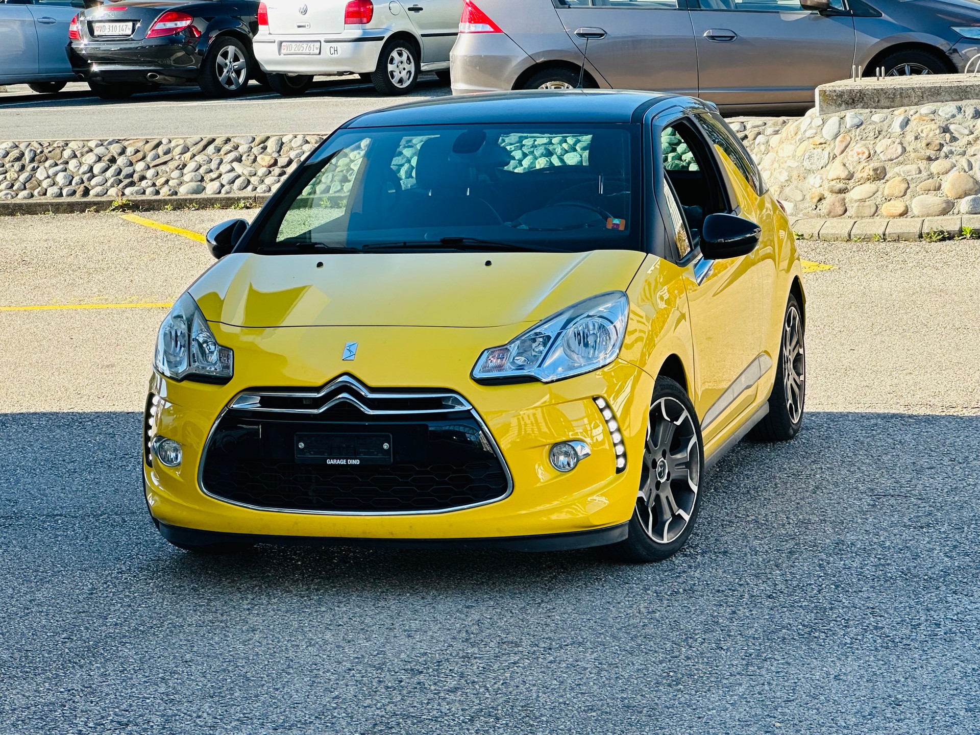 DS AUTOMOBILES DS3 1.6 THP Black & Silver-image-0