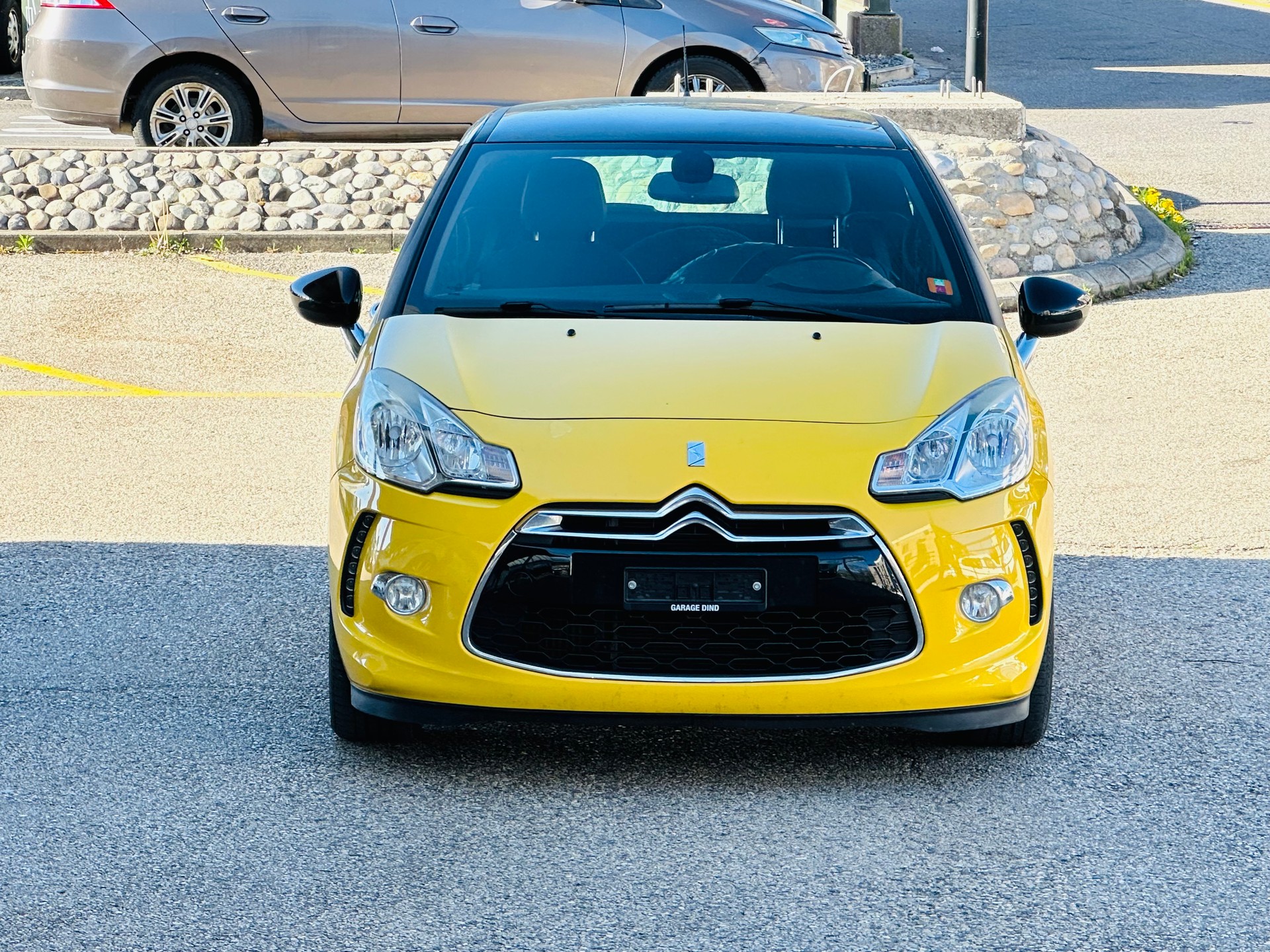 DS AUTOMOBILES DS3 1.6 THP Black & Silver-image-2