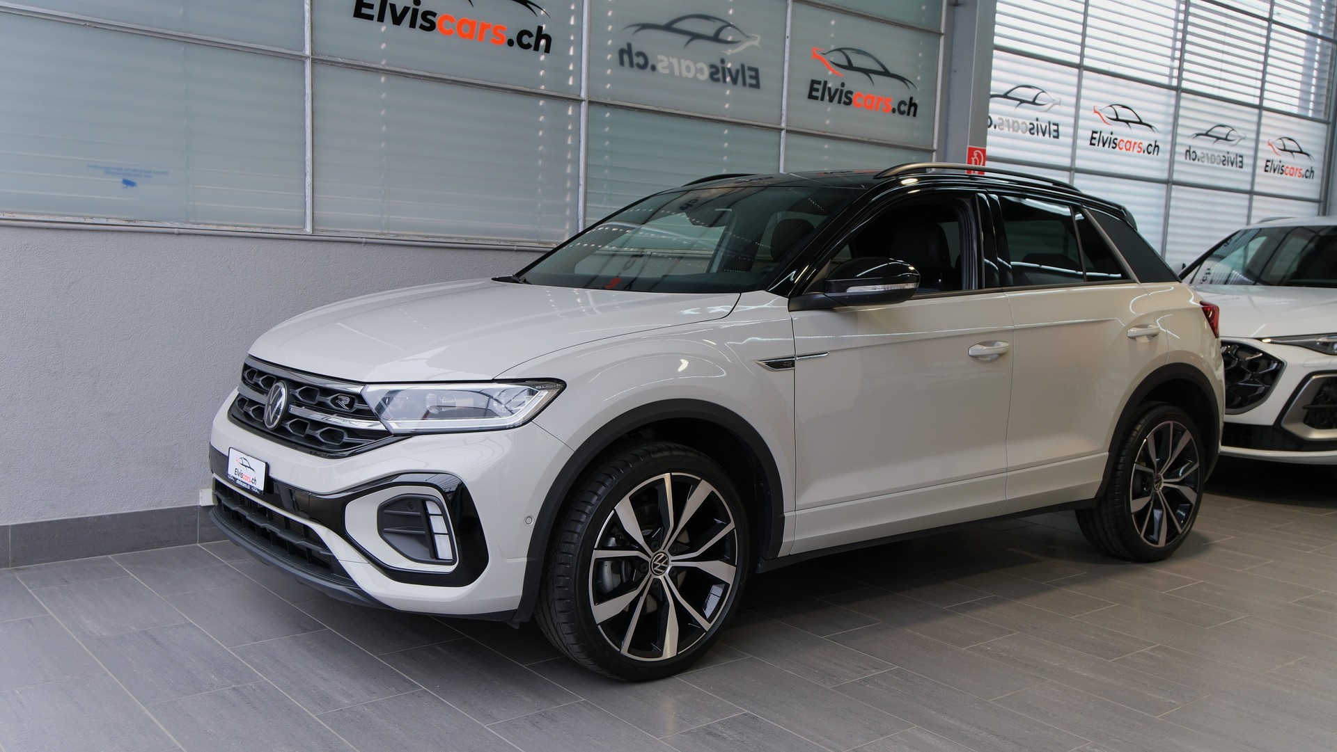 VW T-Roc 1.5 TSI EVO R-Line Black Style DSG-image-8