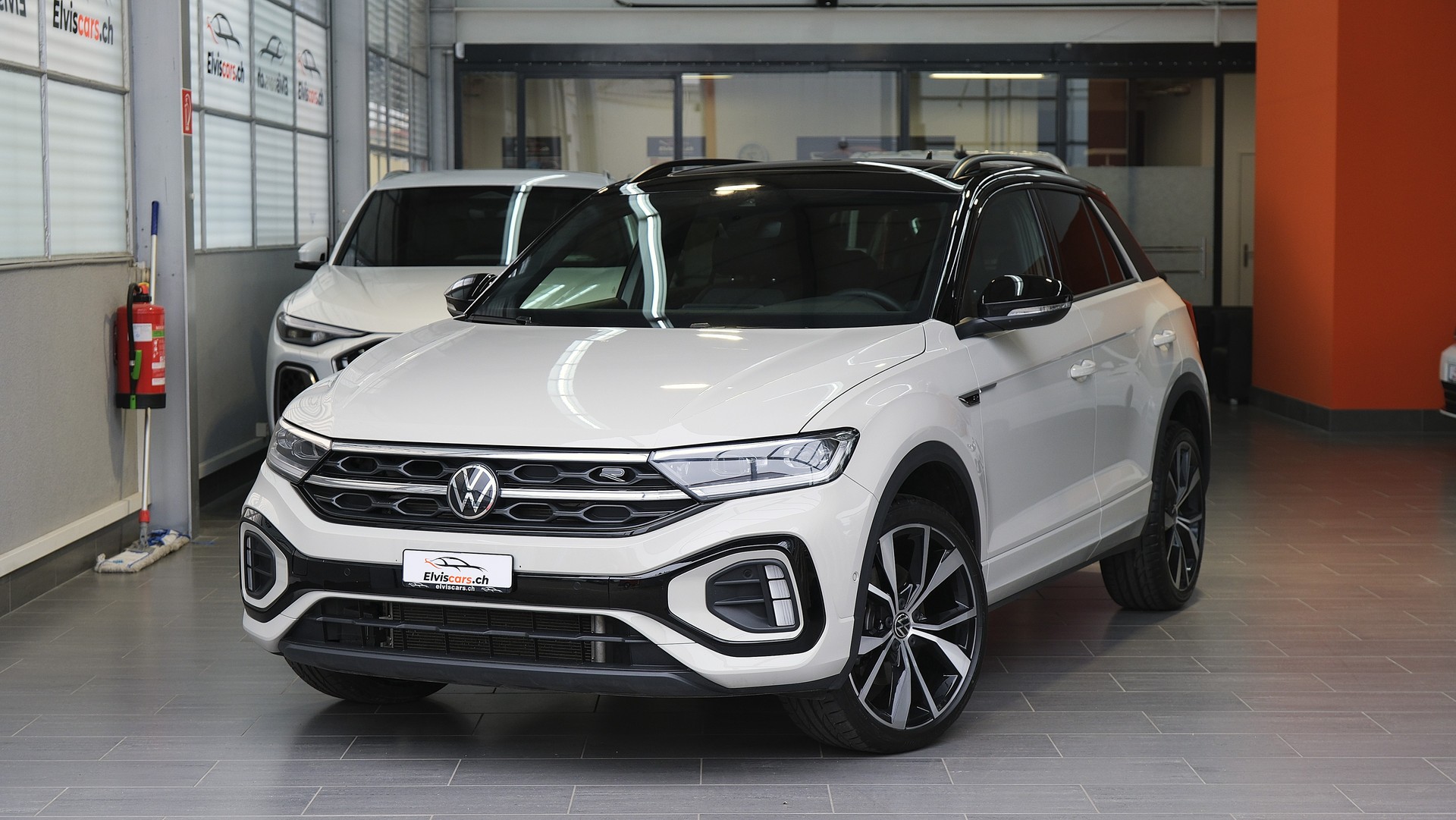 VW T-Roc 1.5 TSI EVO R-Line Black Style DSG-image-0