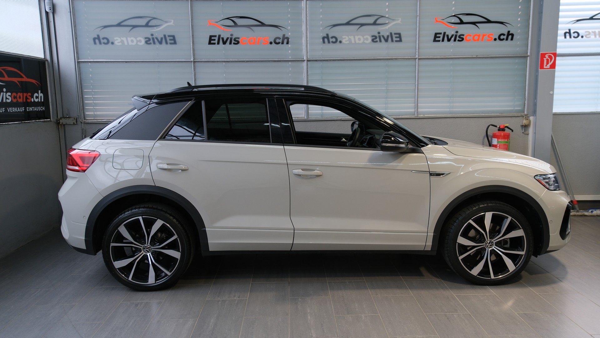 VW T-Roc 1.5 TSI EVO R-Line Black Style DSG-image-26