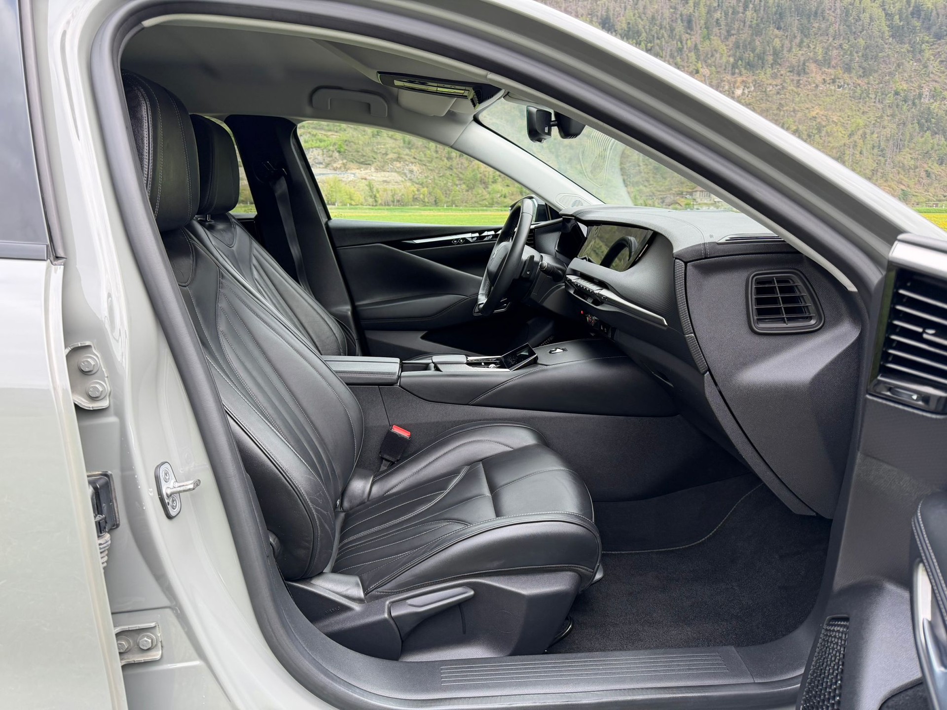 DS AUTOMOBILES DS 4 1.6 HYBRID4-image-18
