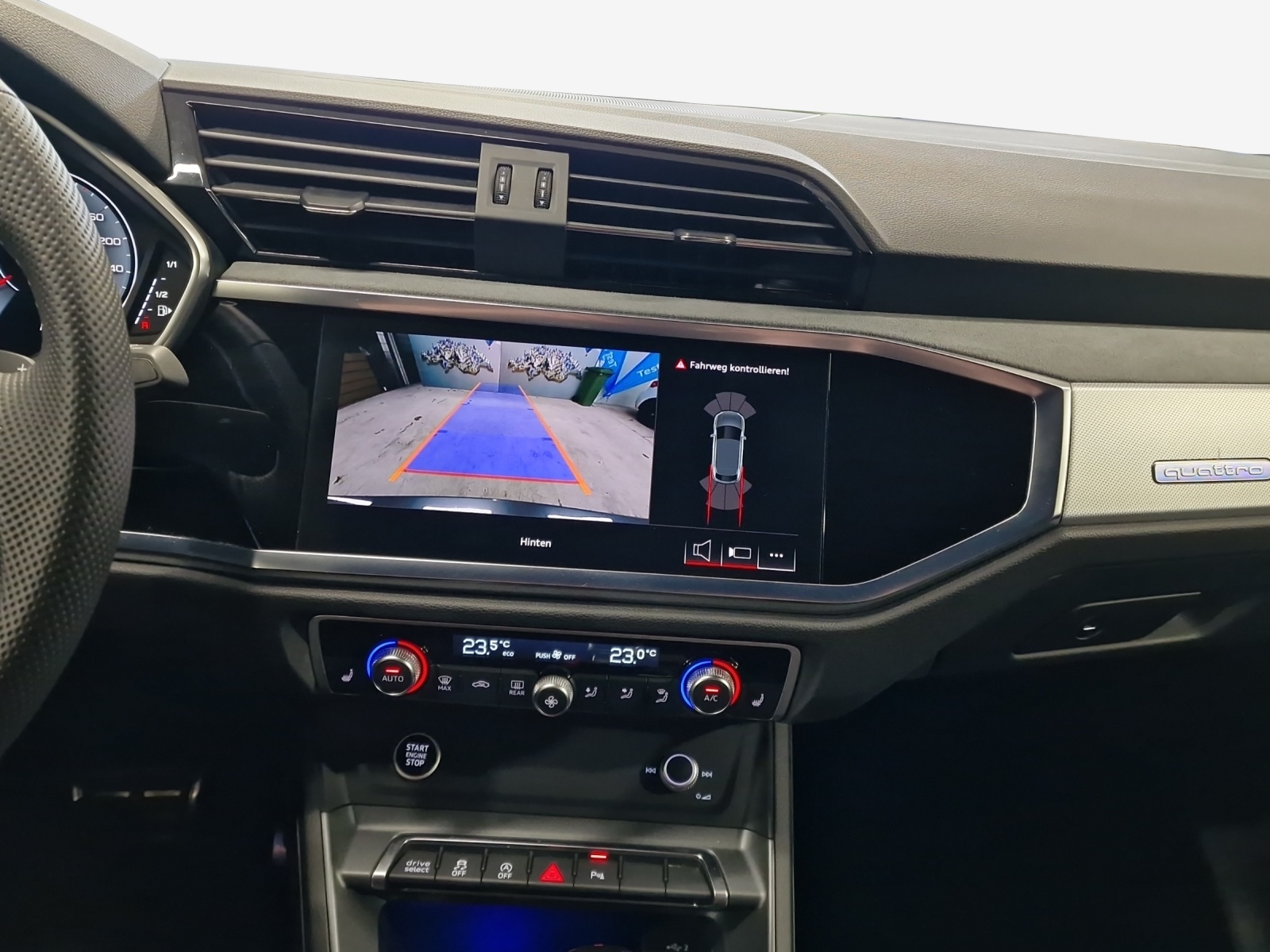 AUDI Q3 Sportback 40 TFSI S line quattro S-tronic-image-15