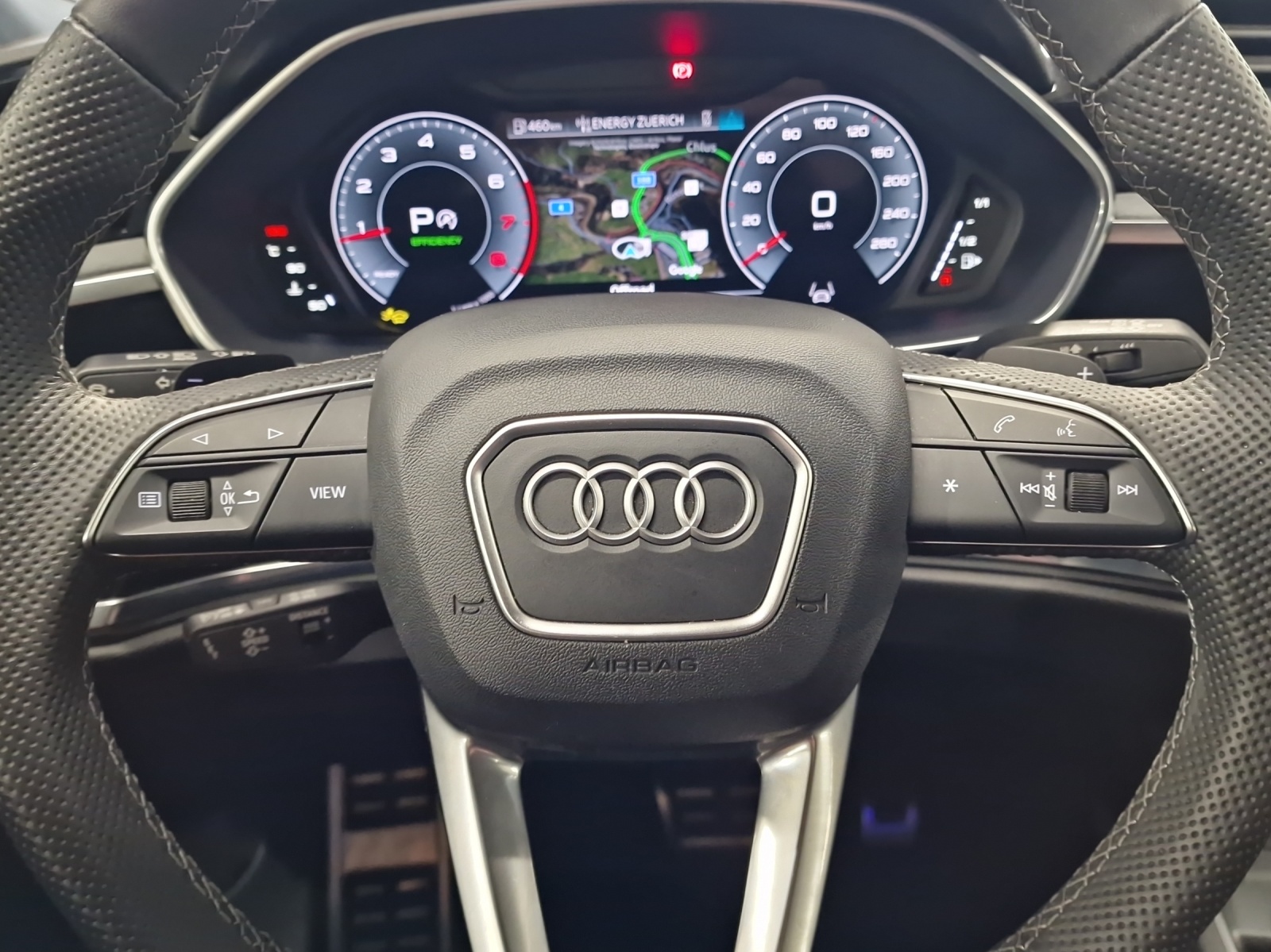 AUDI Q3 Sportback 40 TFSI S line quattro S-tronic-image-9