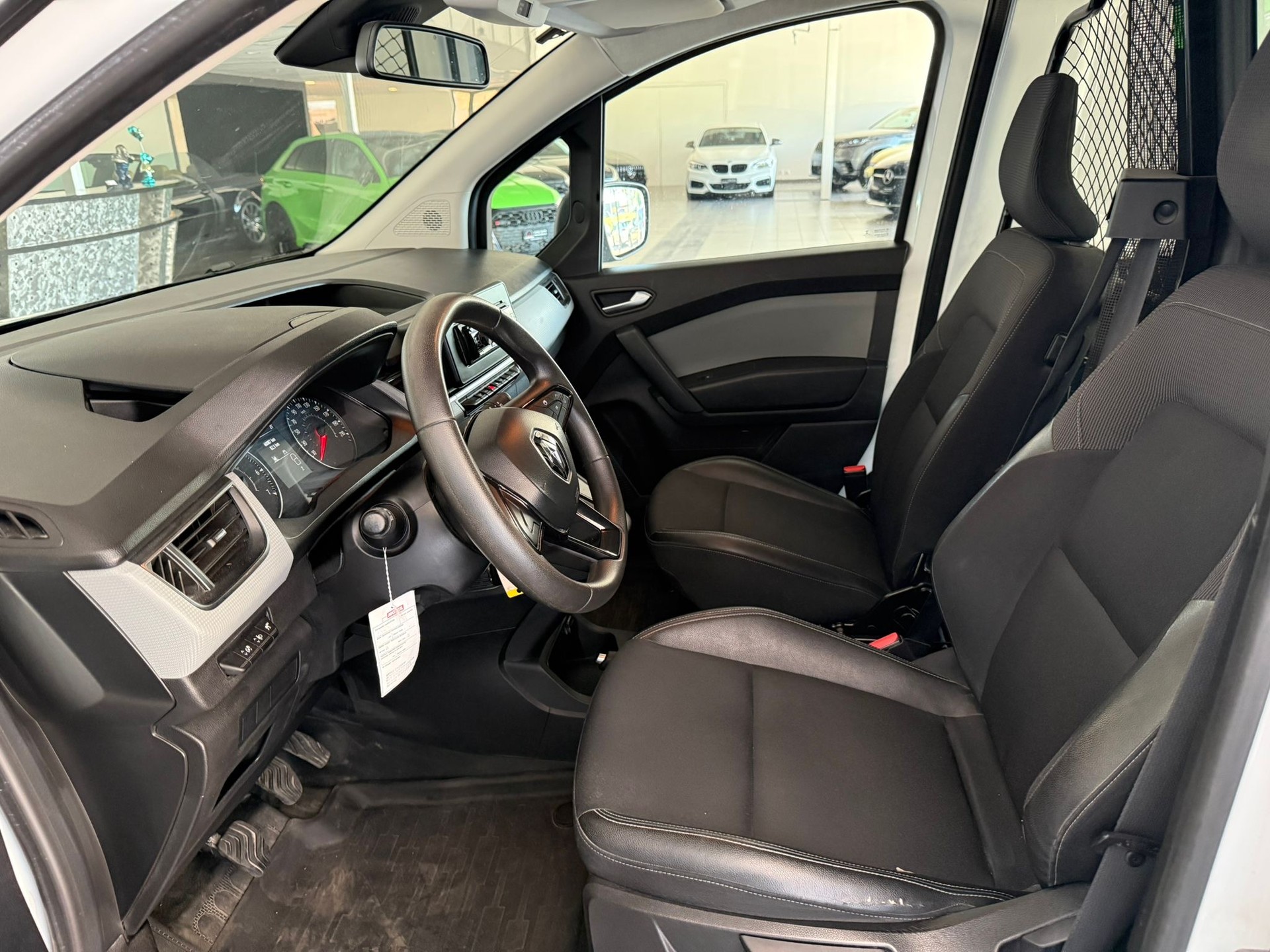RENAULT Kangoo Van 1.3TCe Open Sesame 100 PF Edition One-image-11