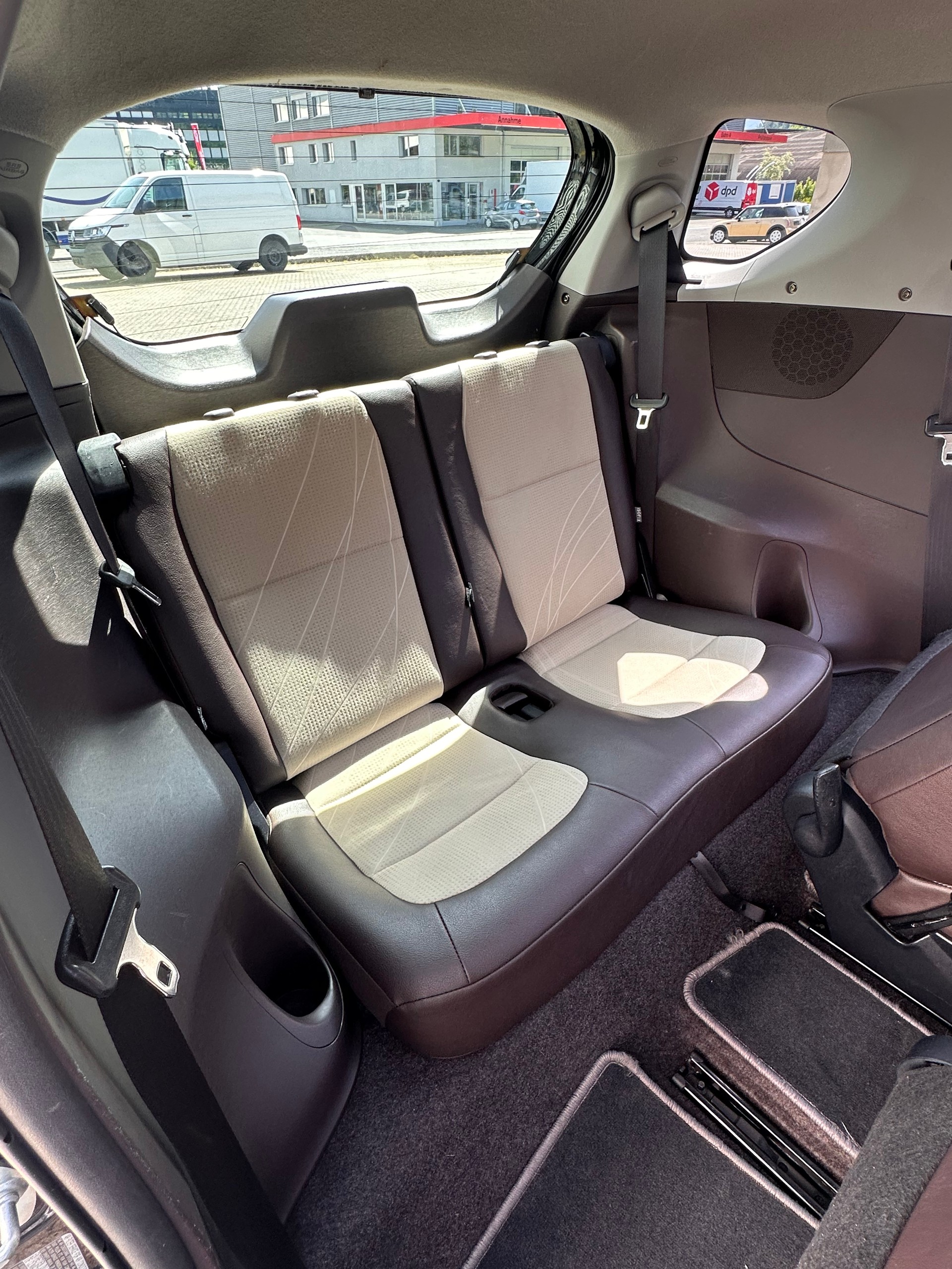 TOYOTA iQ2 1.0 VVT-i-image-10