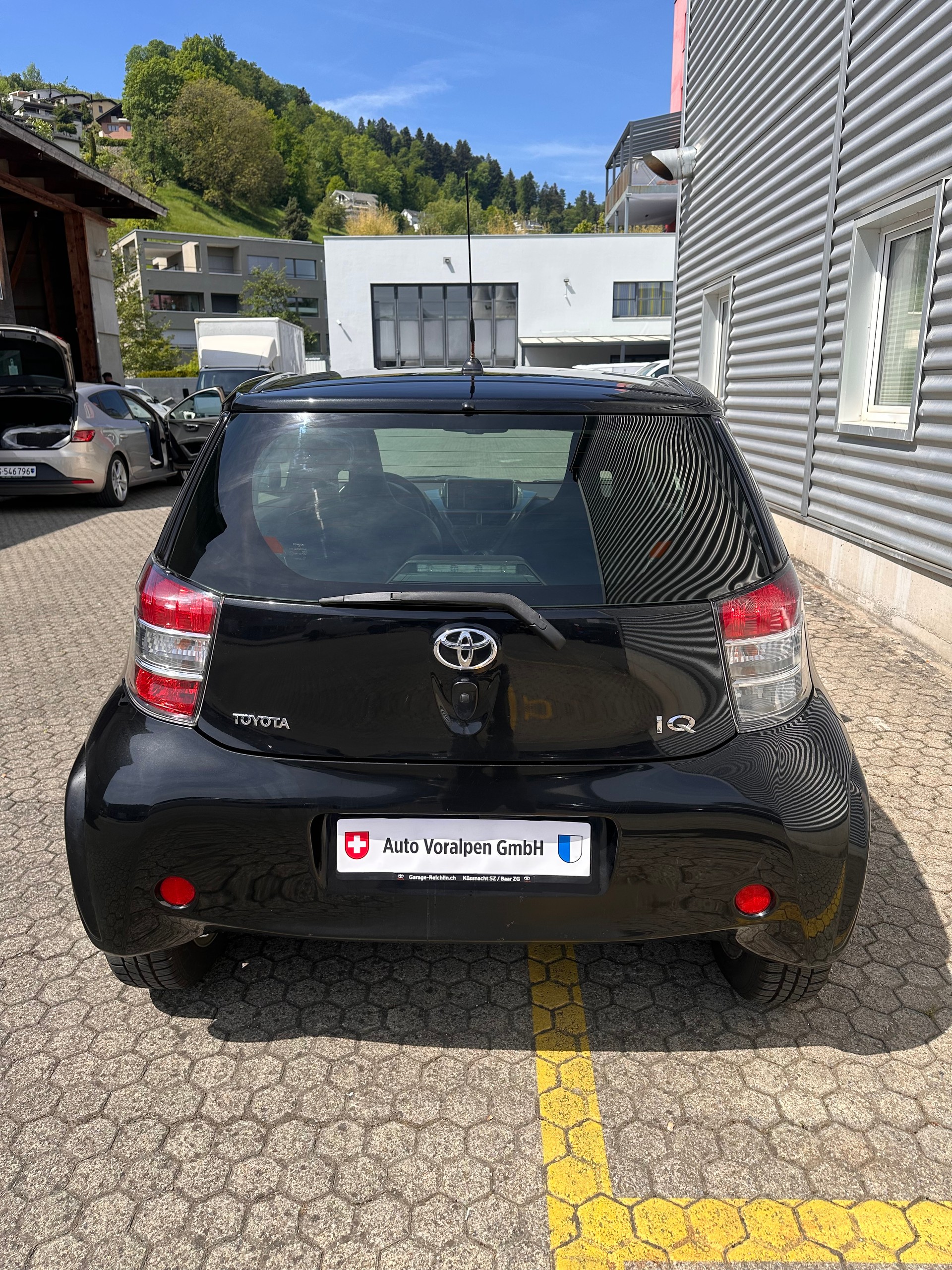 TOYOTA iQ2 1.0 VVT-i-image-4