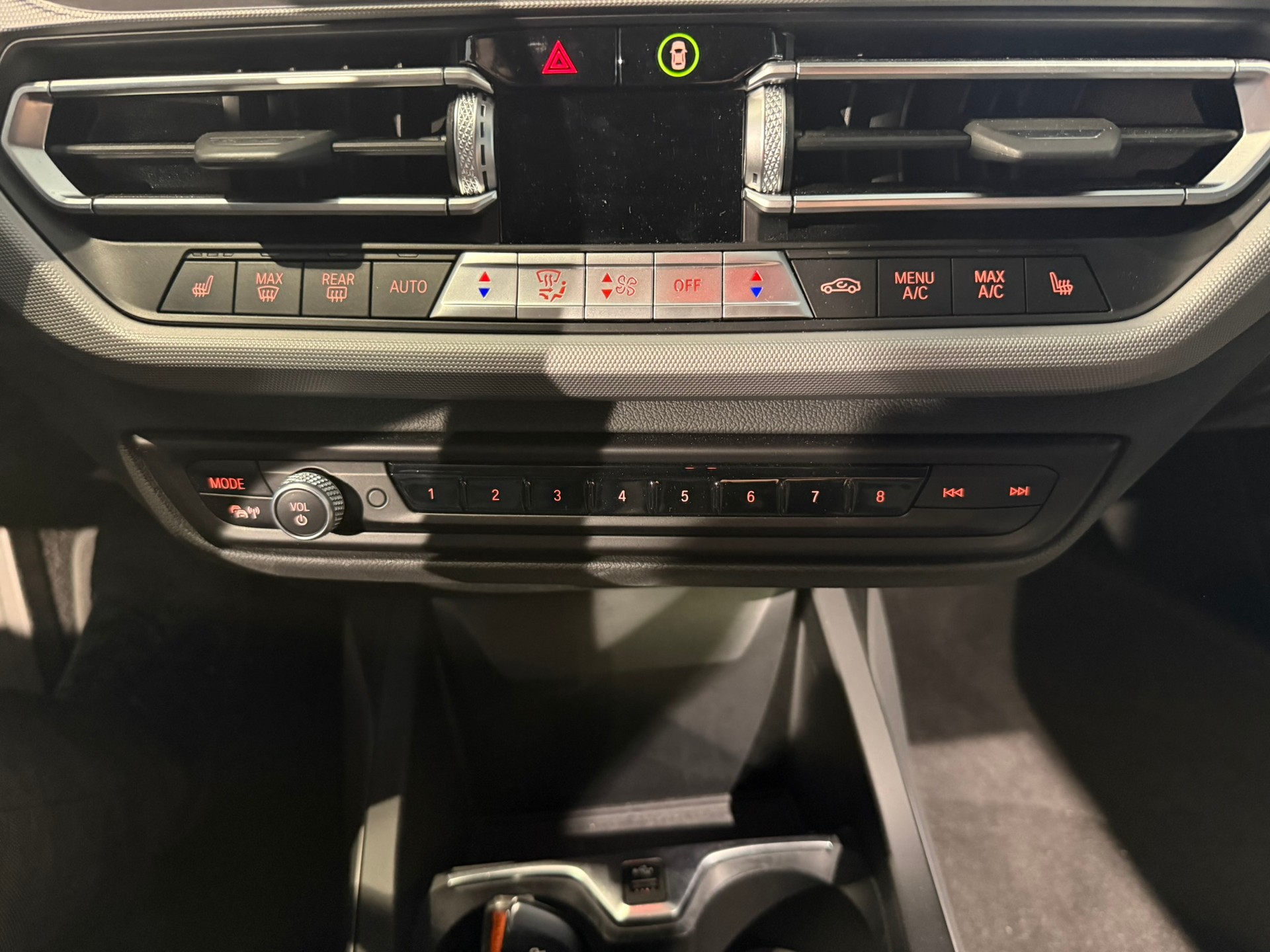 BMW 118i Steptronic-image-19