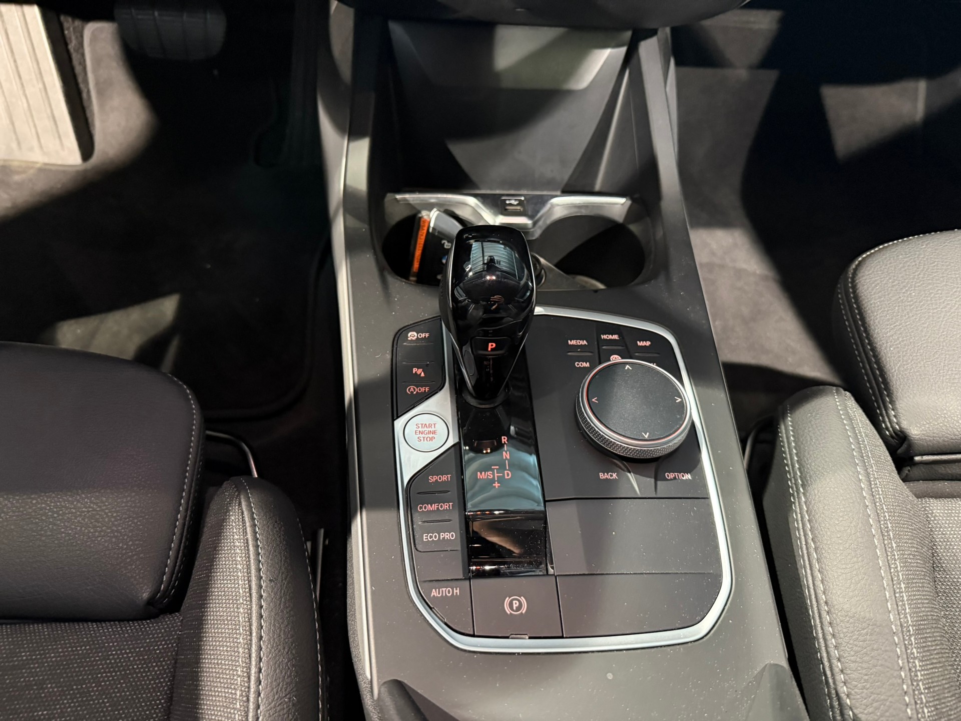 BMW 118i Steptronic-image-16