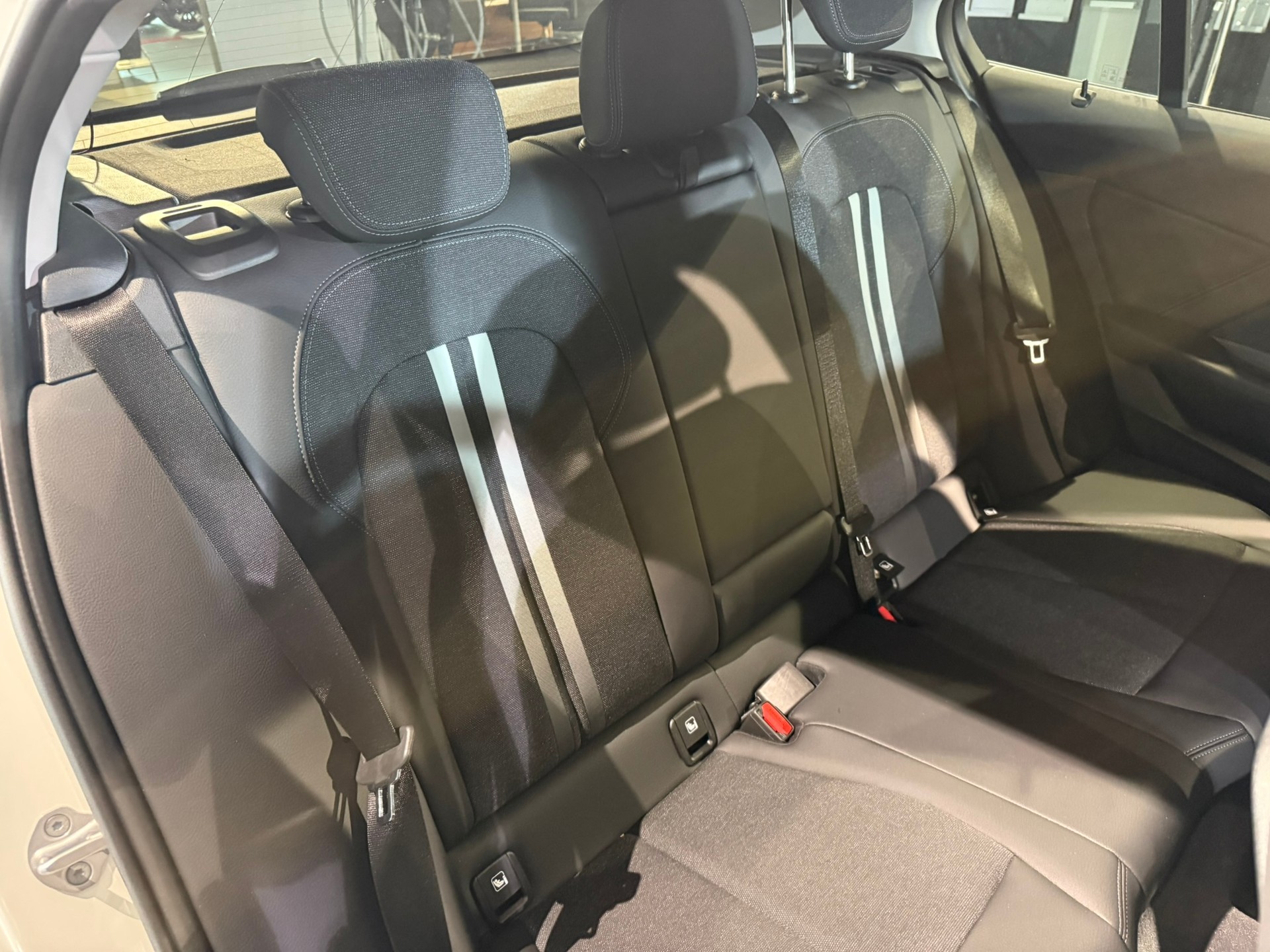 BMW 118i Steptronic-image-13