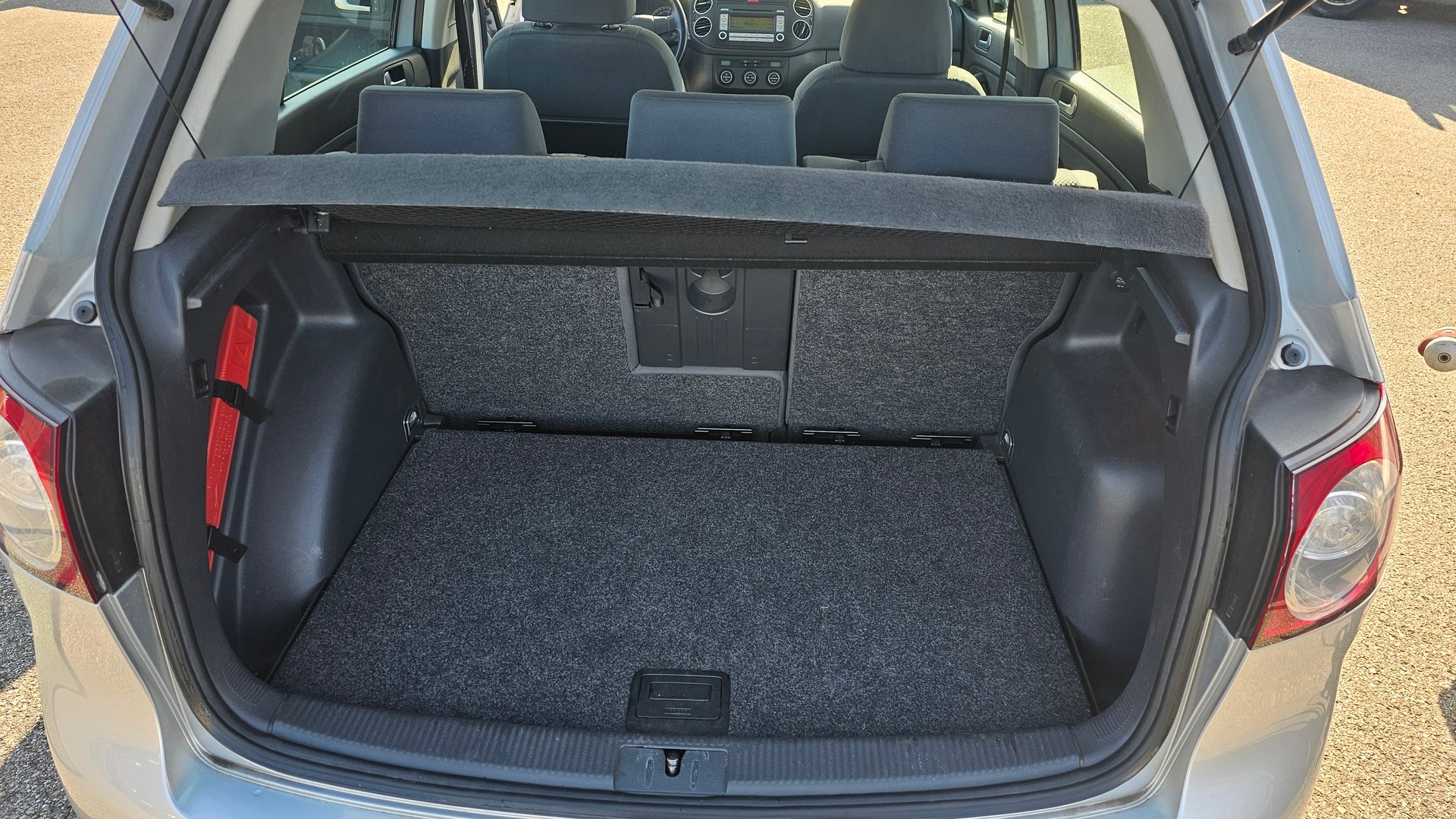 VW Golf Plus 2.0 FSI Comfortline-image-11