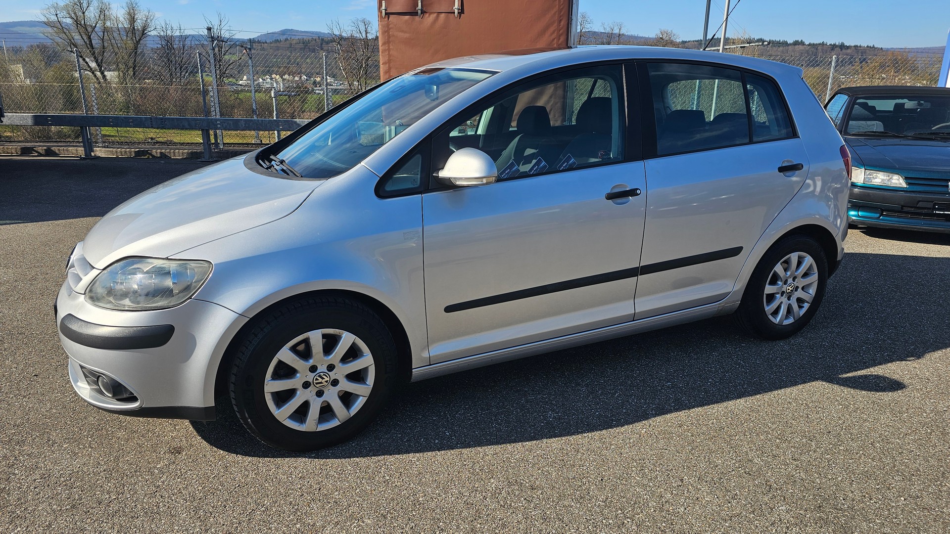 VW Golf Plus 2.0 FSI Comfortline-image-3
