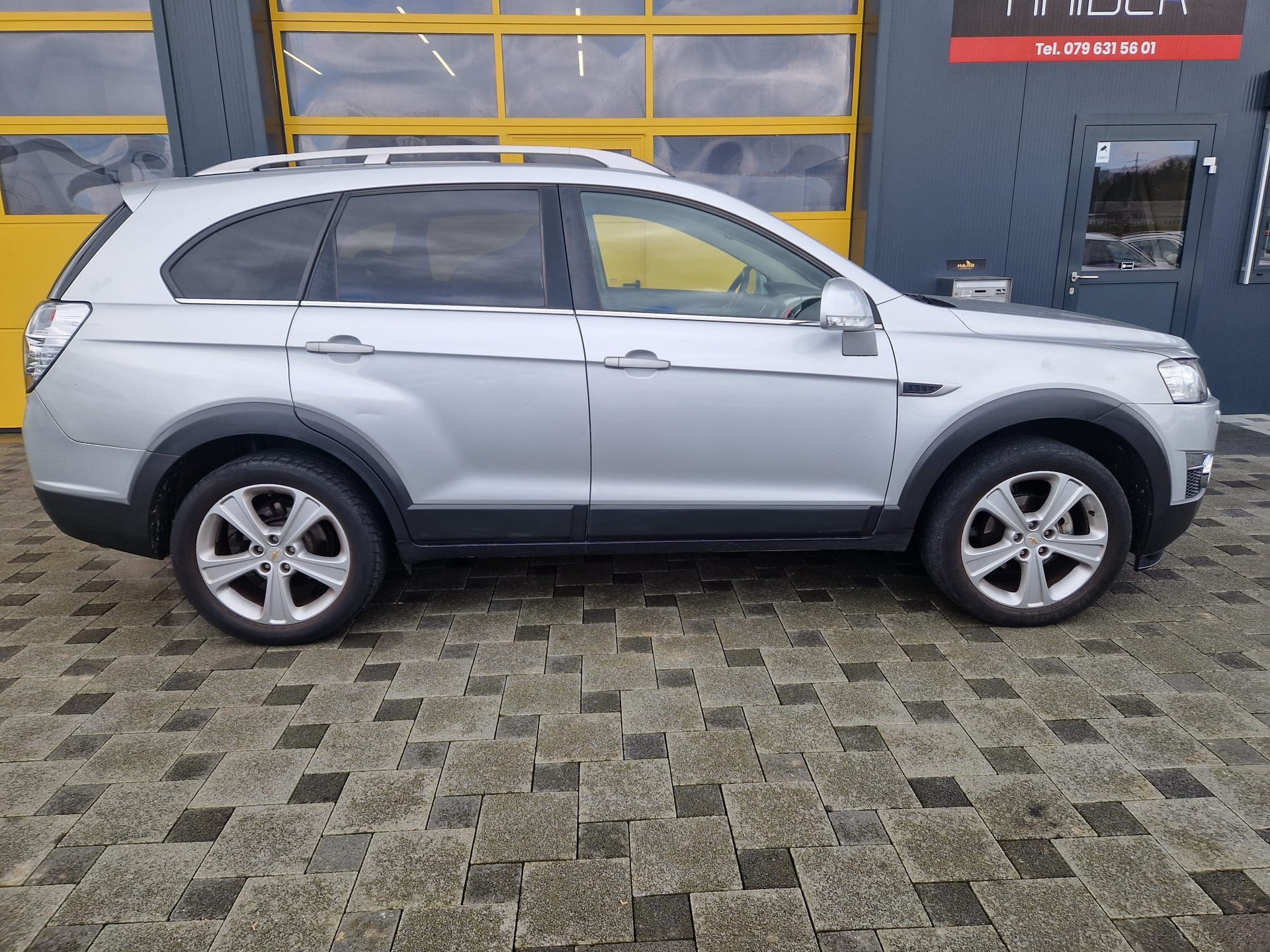 CHEVROLET Captiva 3.0 V6 LTZ 4WD Automatic-image-6