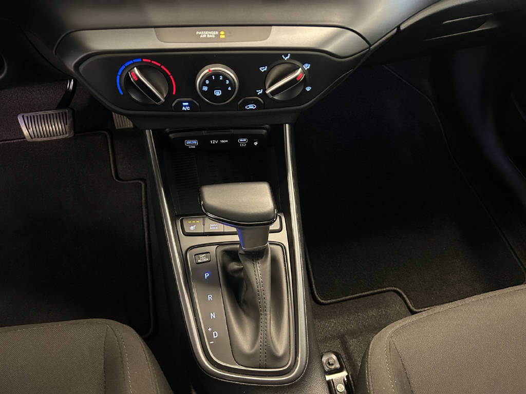 HYUNDAI i20 1.0 T-GDi Amplia-image-7
